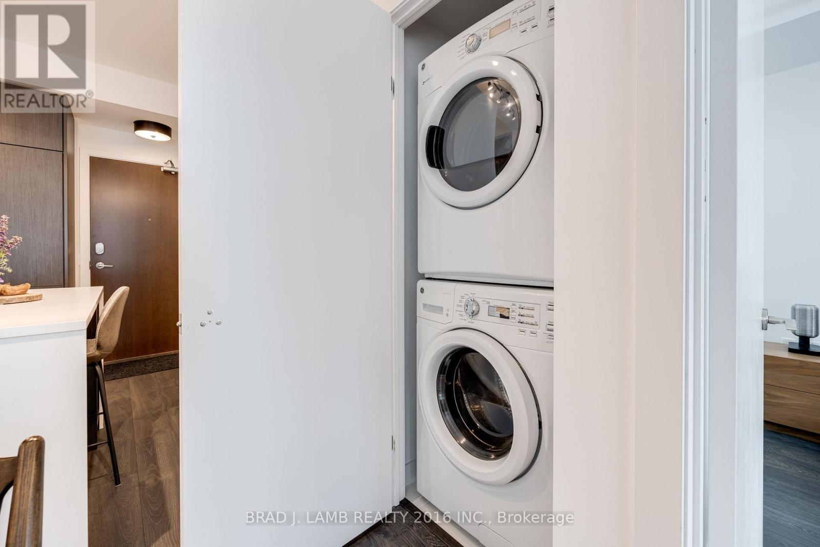 642 - 38 Iannuzzi Street Property Photo 19