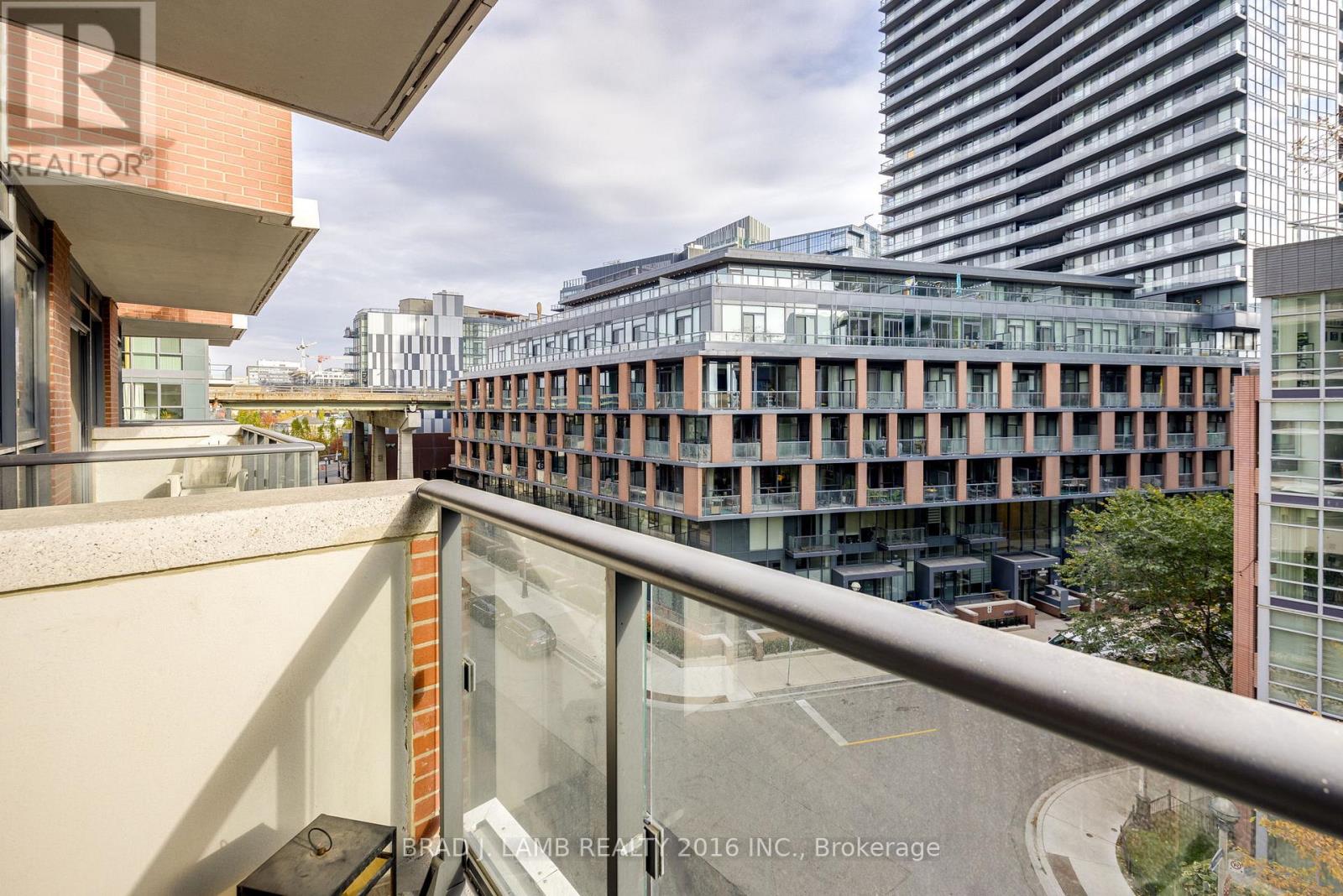 642 - 38 Iannuzzi Street Property Photo 22