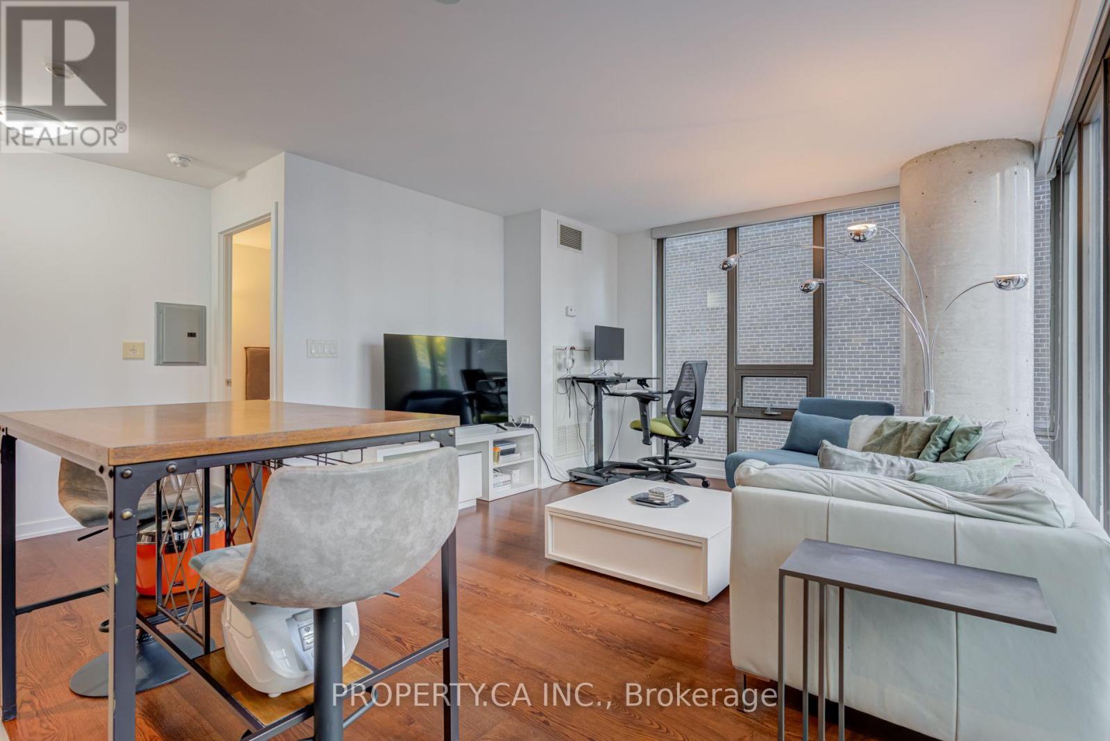 303 - 33 Lombard Street Property Photo 9