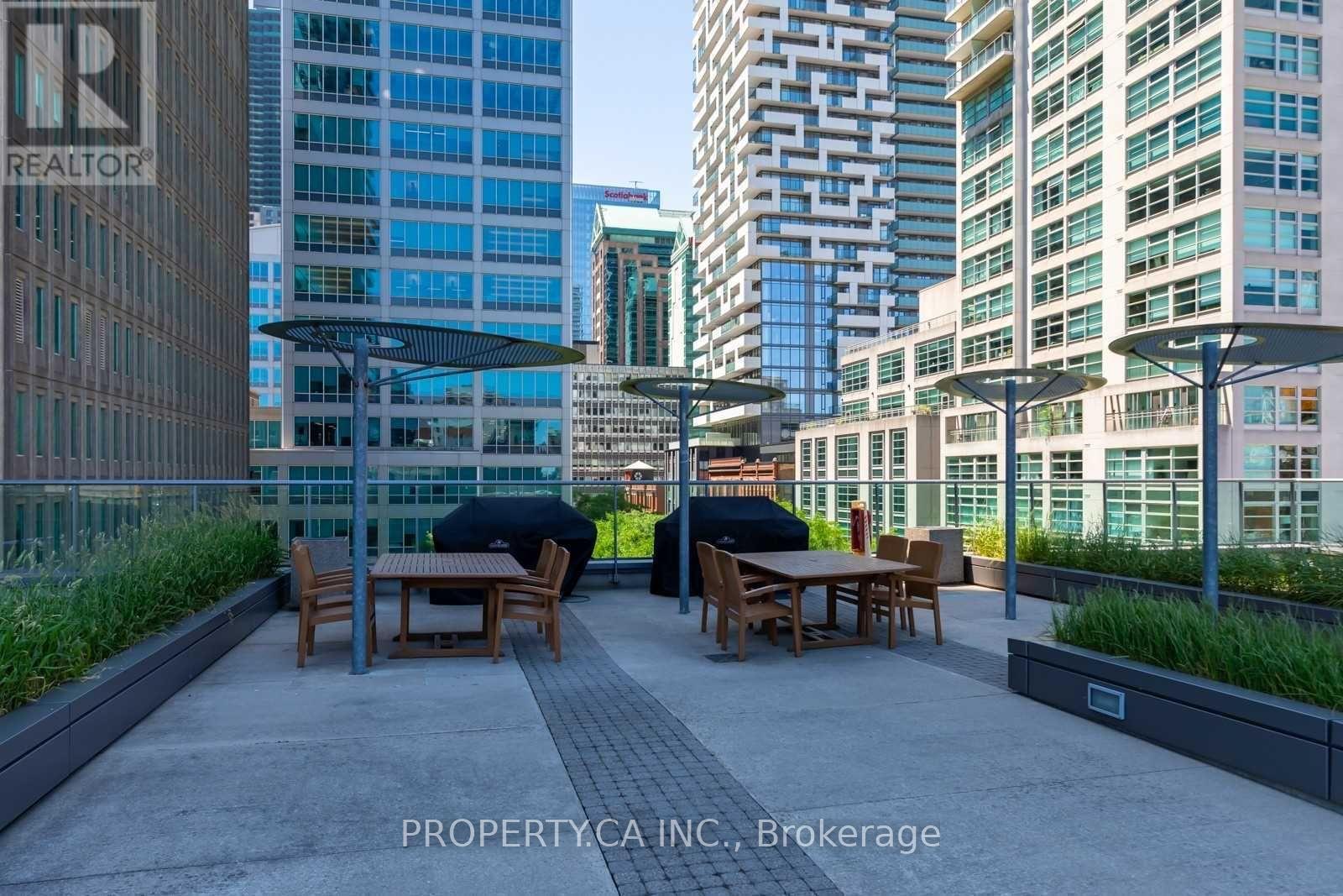 303 - 33 Lombard Street Property Photo 30