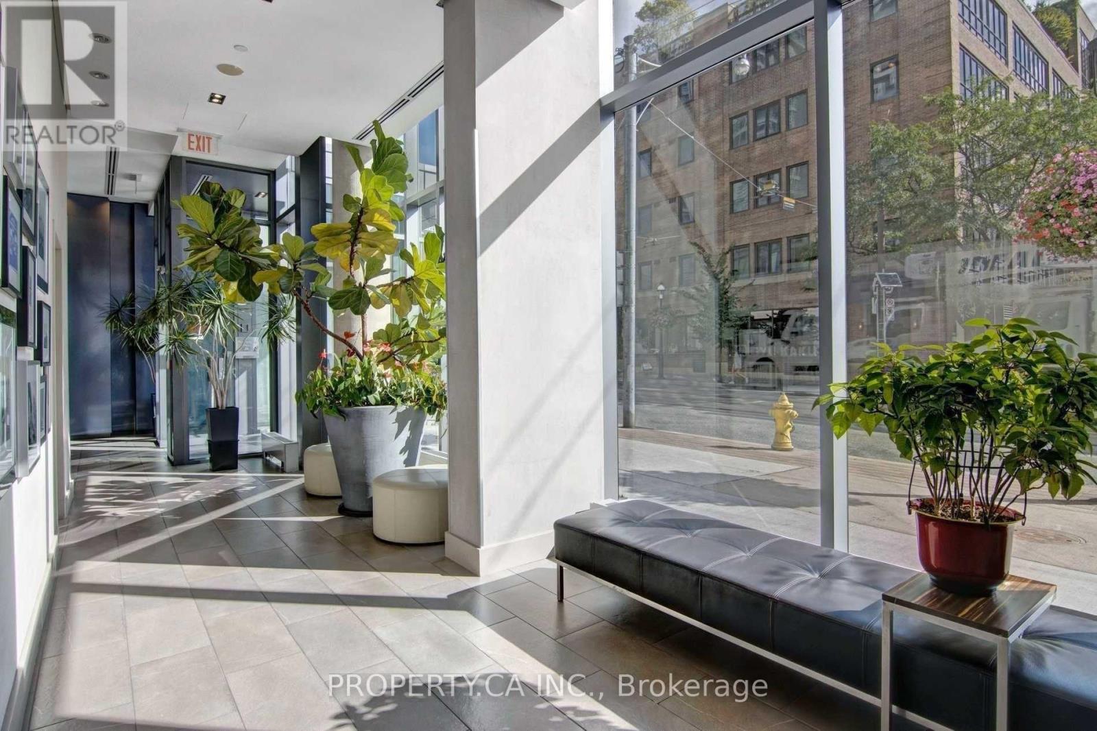 303 - 33 Lombard Street Property Photo 33