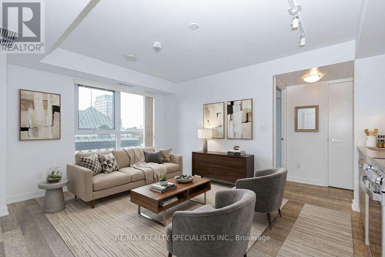 604 - 181 HURON STREET Property Photo 1