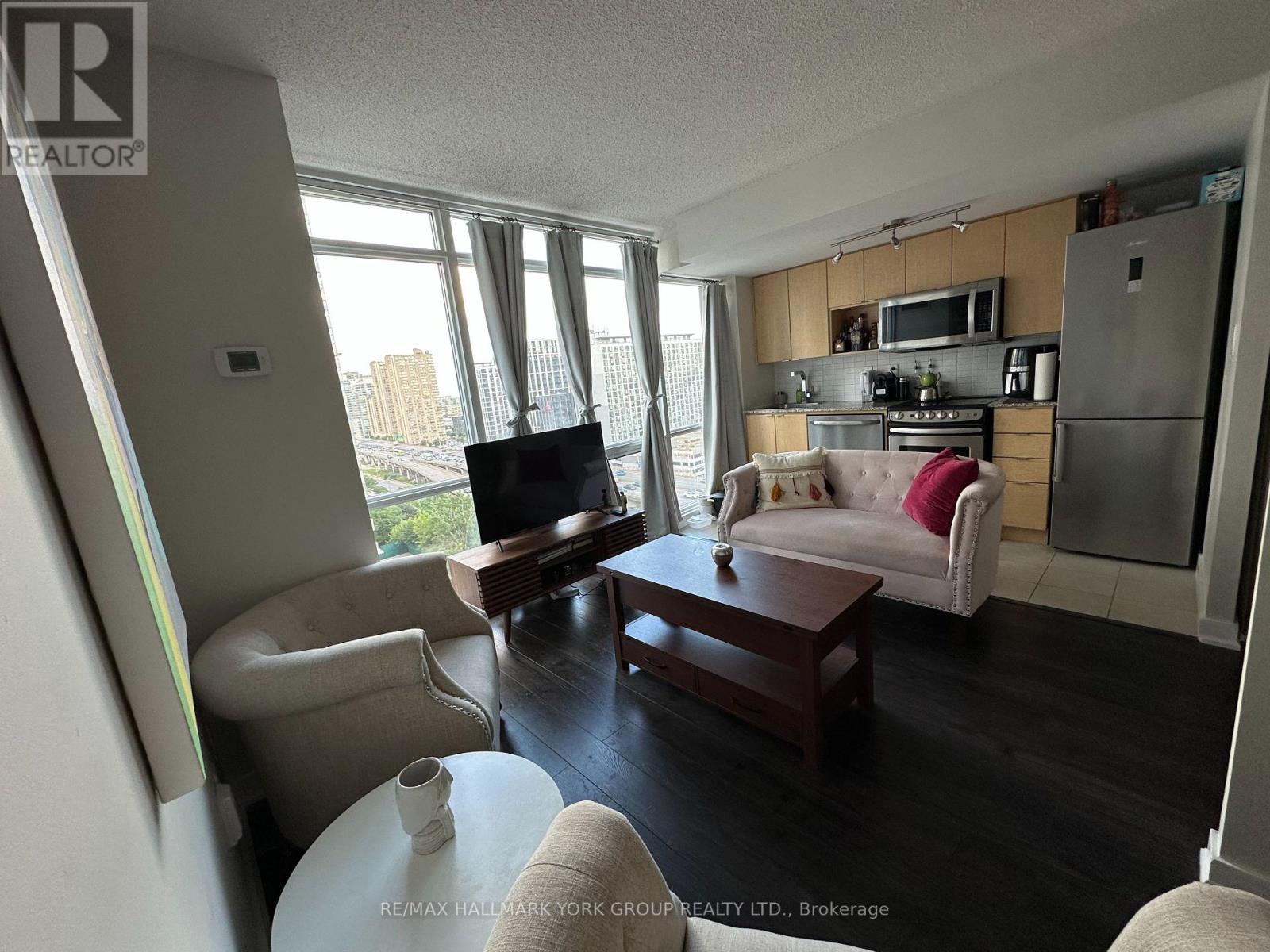 1709 - 11 Brunel Court Property Photo 3