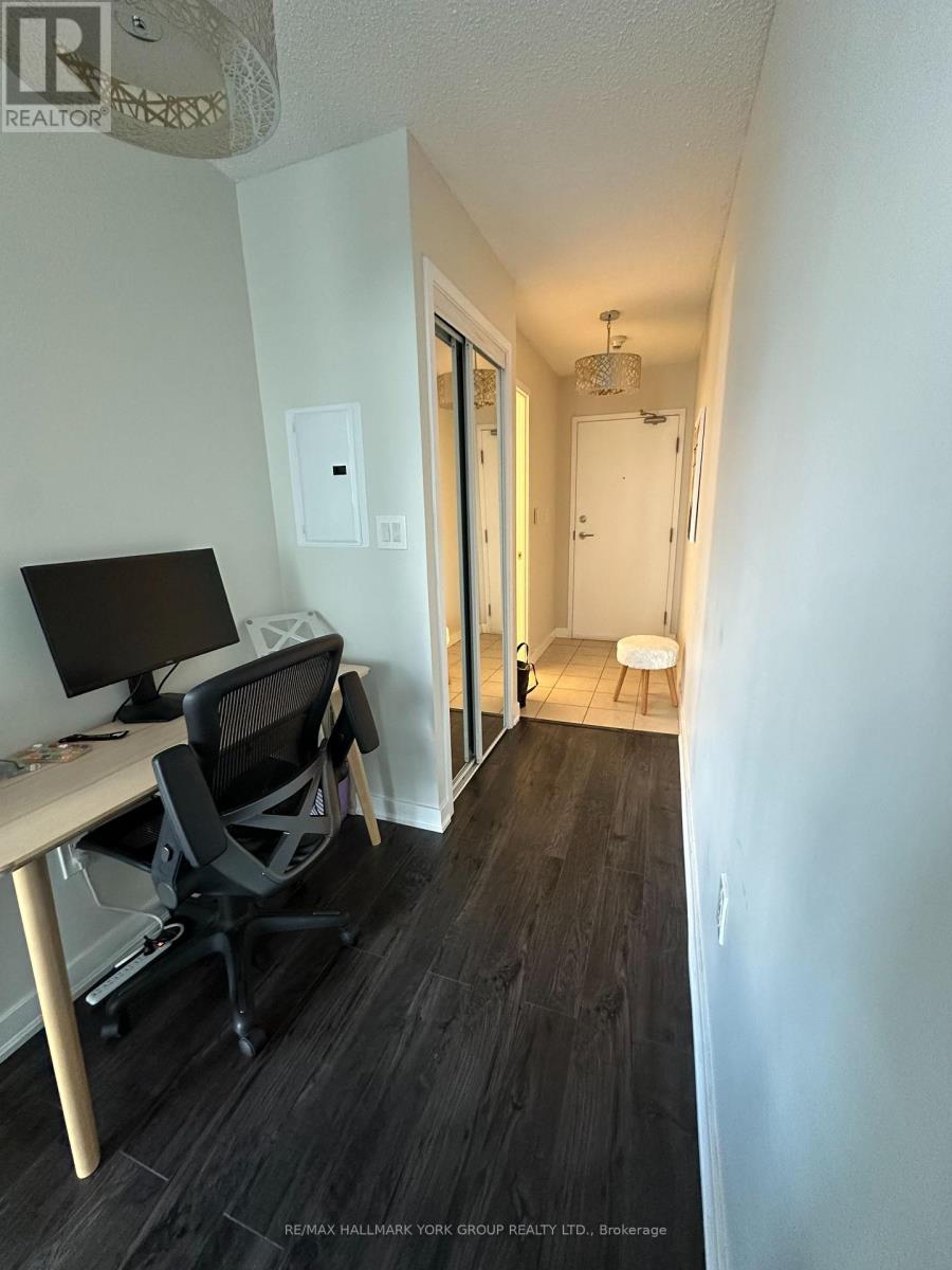 1709 - 11 Brunel Court Property Photo 6