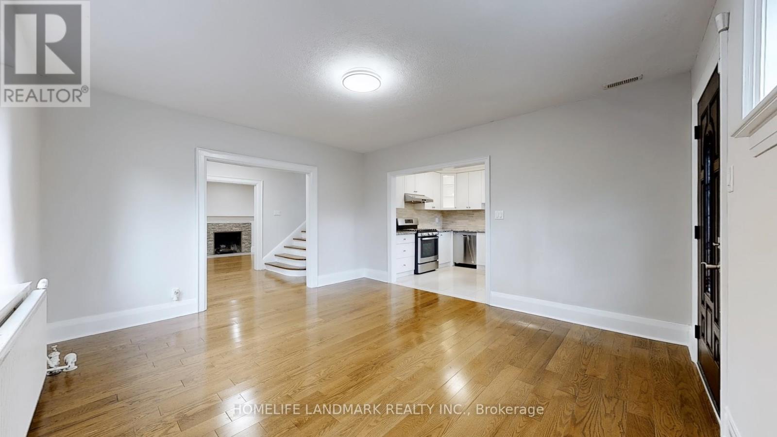 107 Lawrence Crescent Property Photo 5