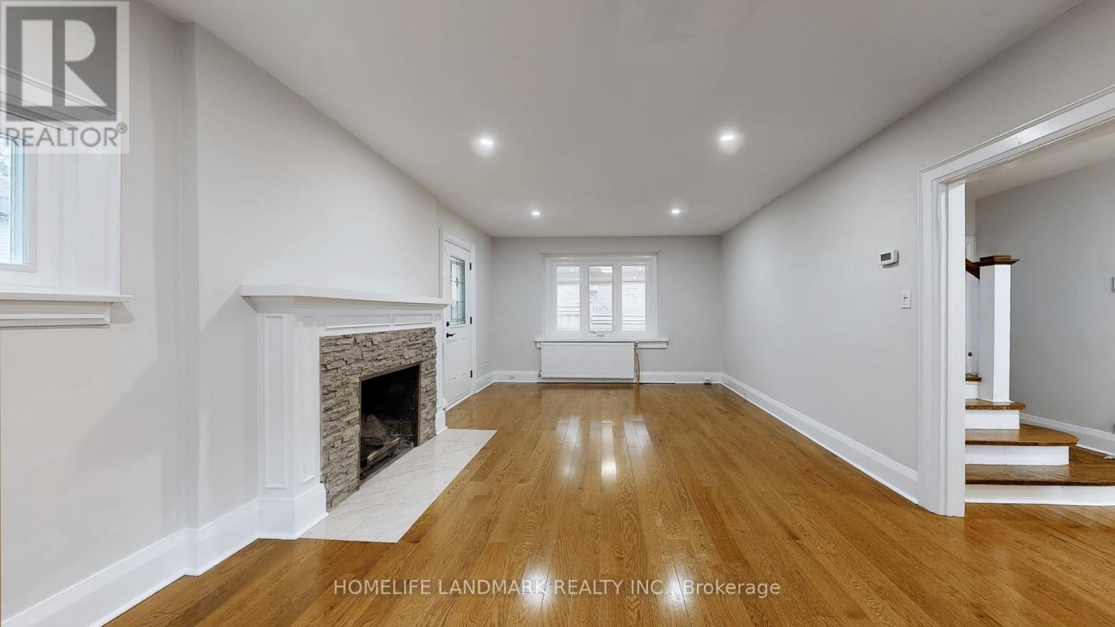 107 Lawrence Crescent Property Photo 7