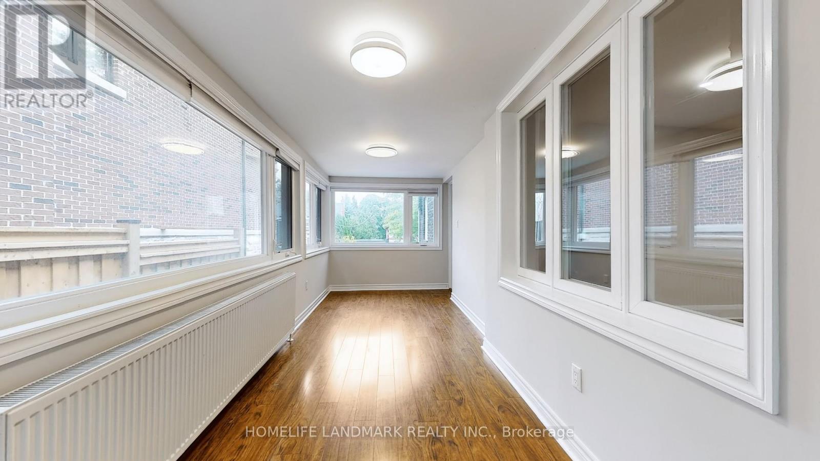 107 Lawrence Crescent Property Photo 15