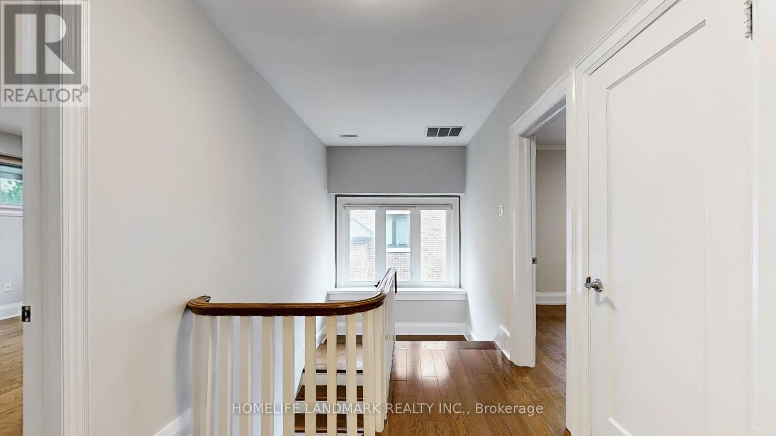 107 Lawrence Crescent Property Photo 18