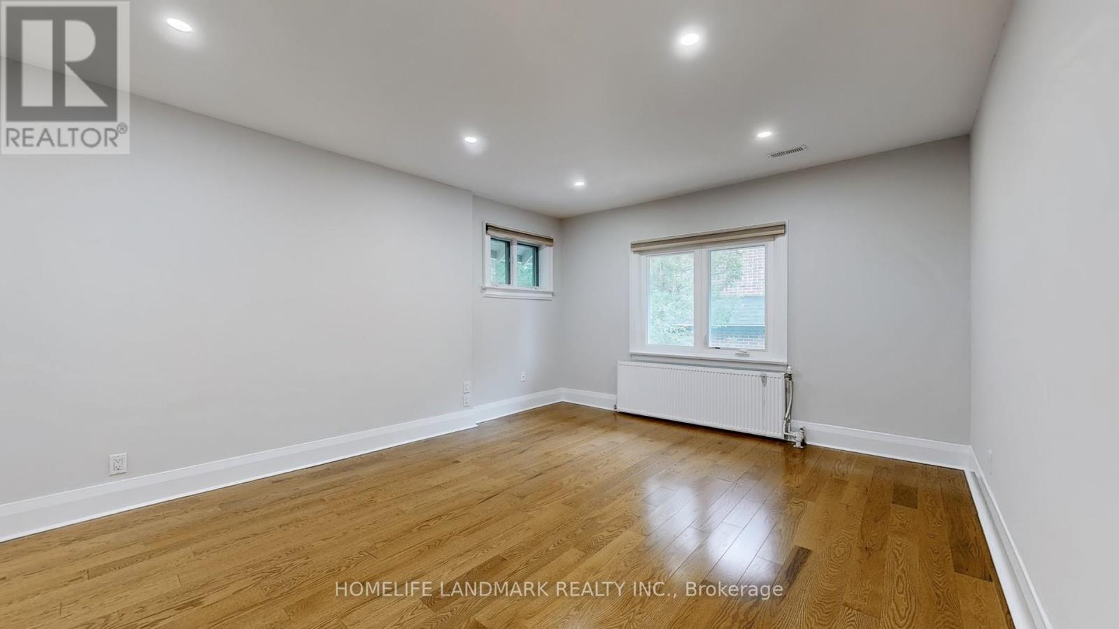 107 Lawrence Crescent Property Photo 19