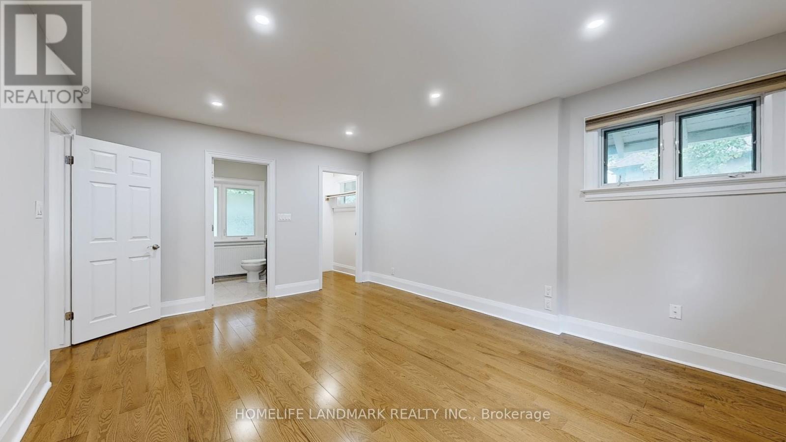 107 Lawrence Crescent Property Photo 22