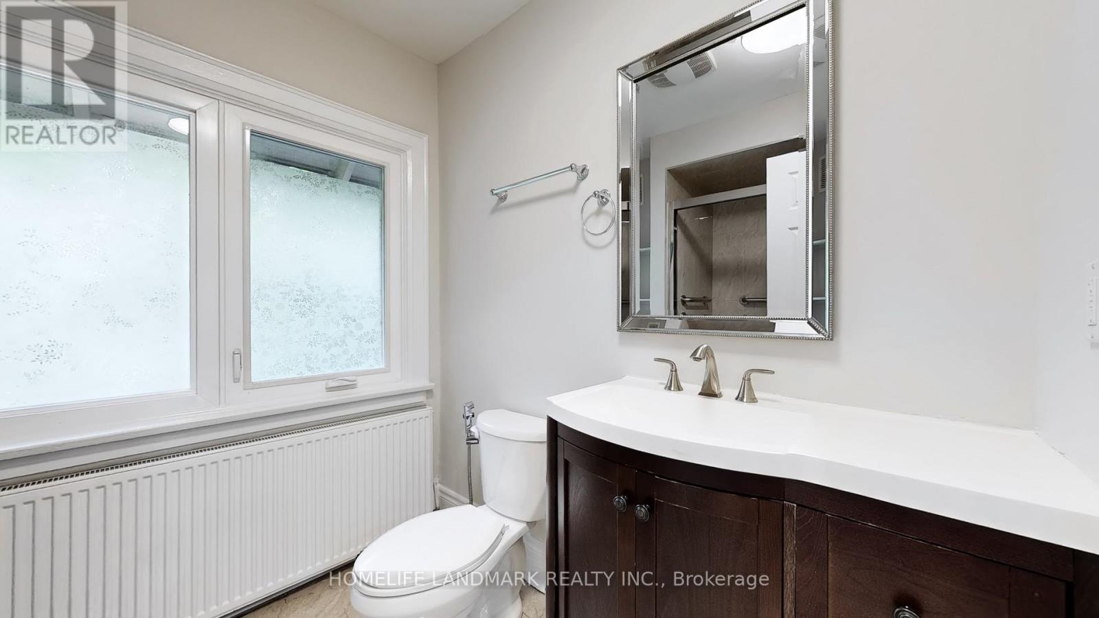 107 Lawrence Crescent Property Photo 23