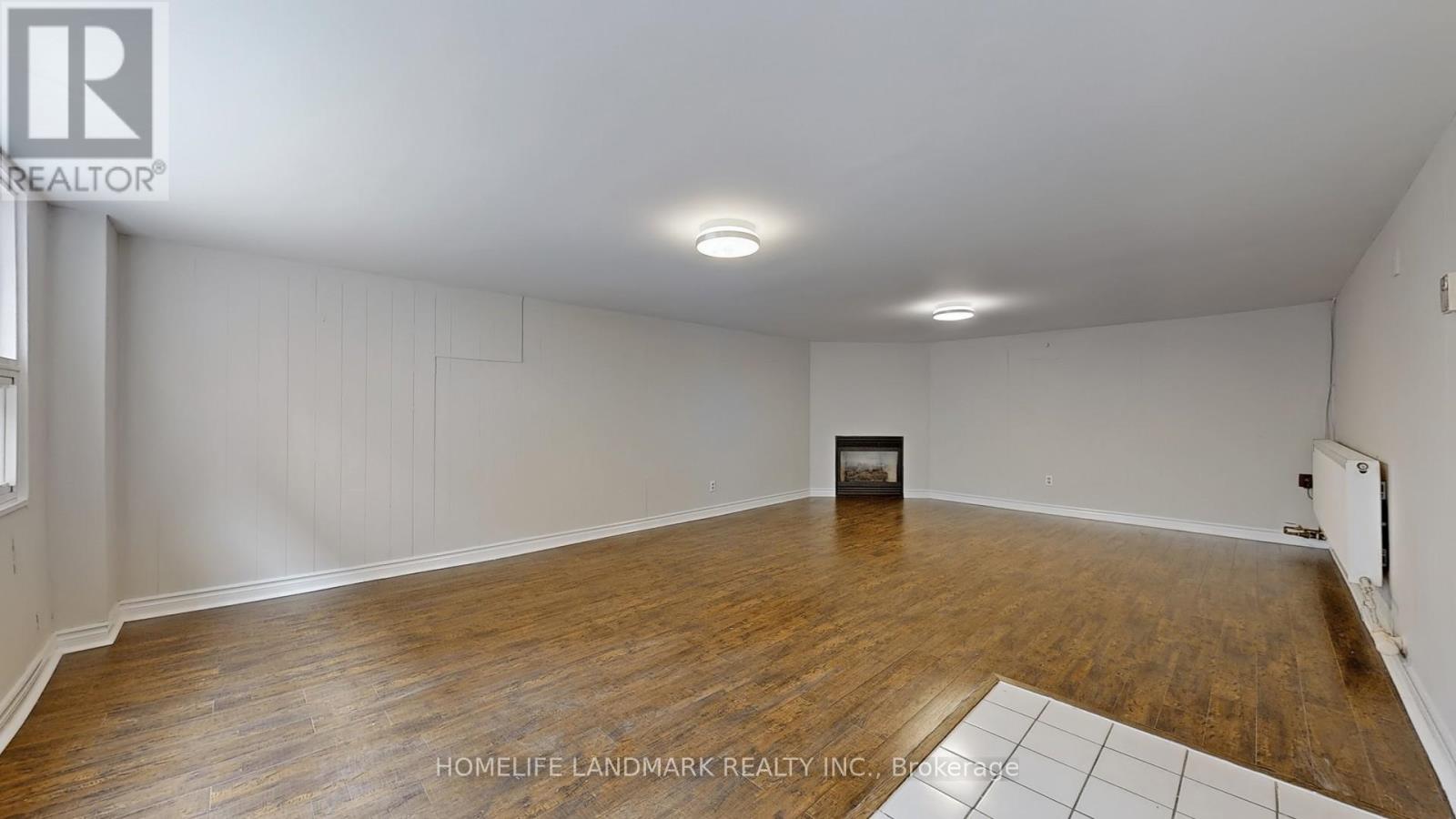107 Lawrence Crescent Property Photo 42