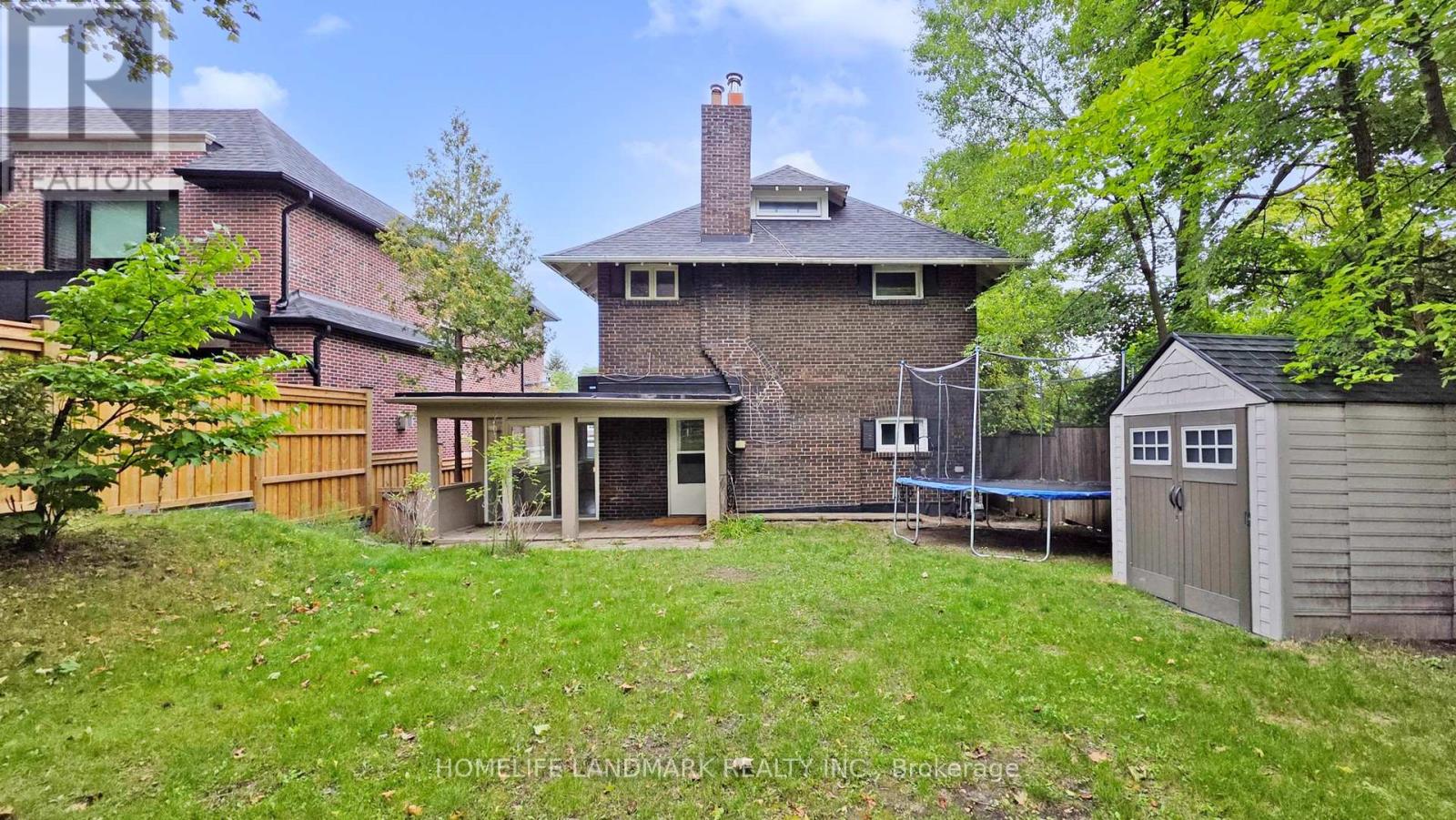 107 Lawrence Crescent Property Photo 48