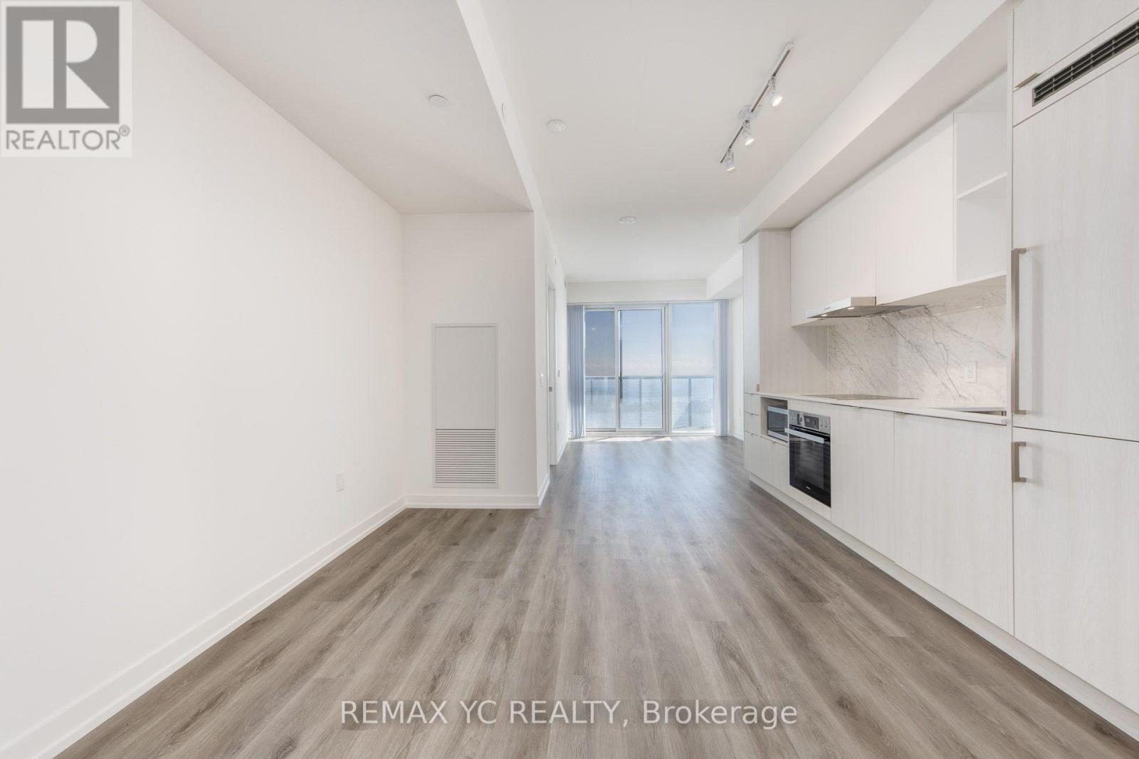 7108 - 138 Downes Street Property Photo 6