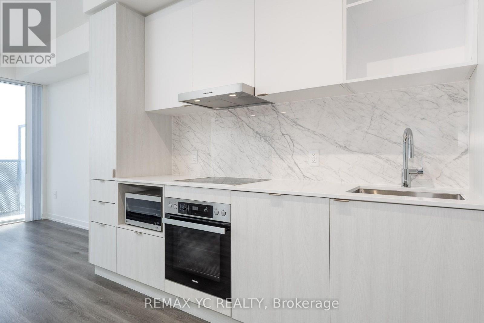 7108 - 138 Downes Street Property Photo 10