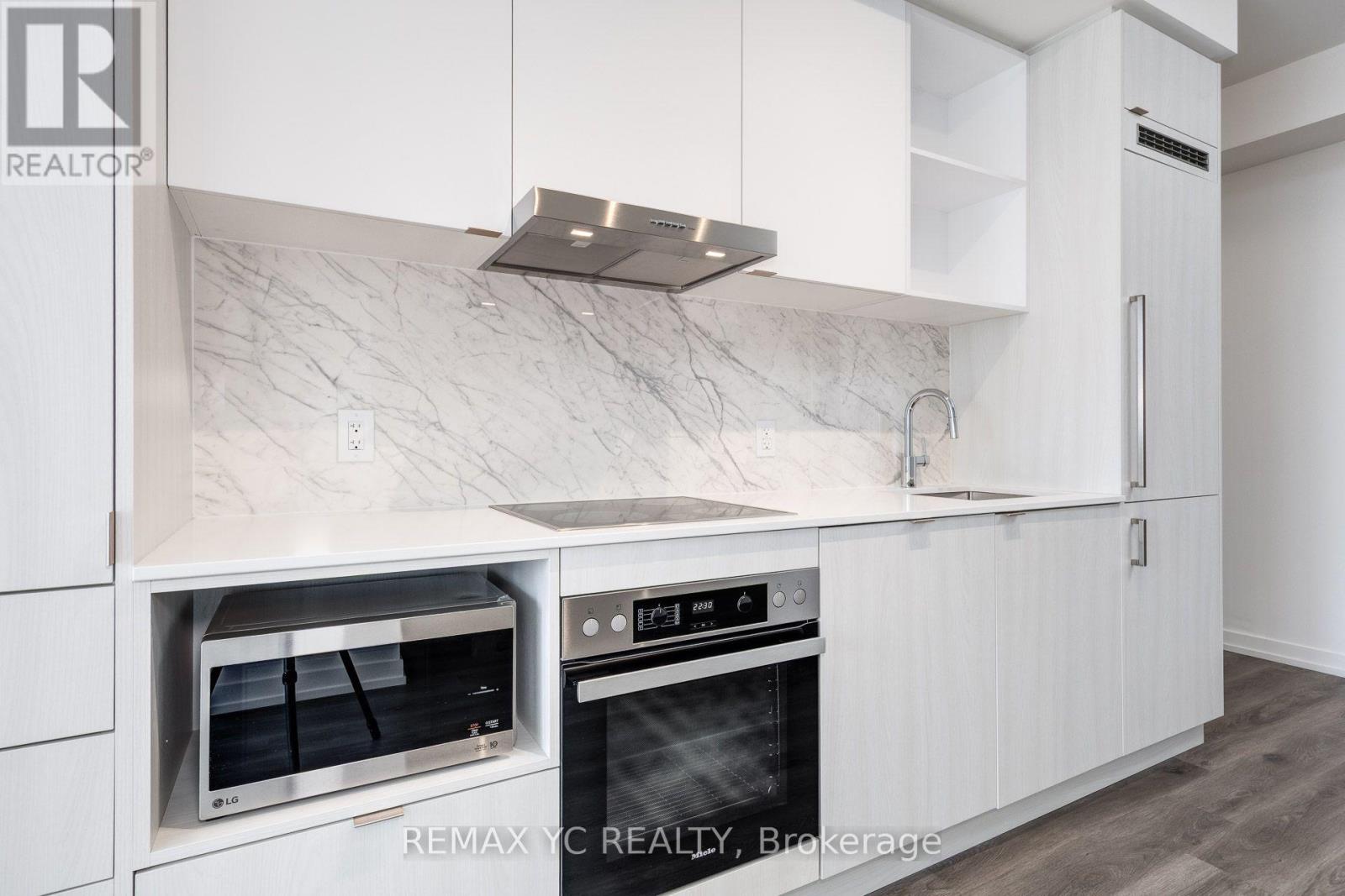 7108 - 138 Downes Street Property Photo 11