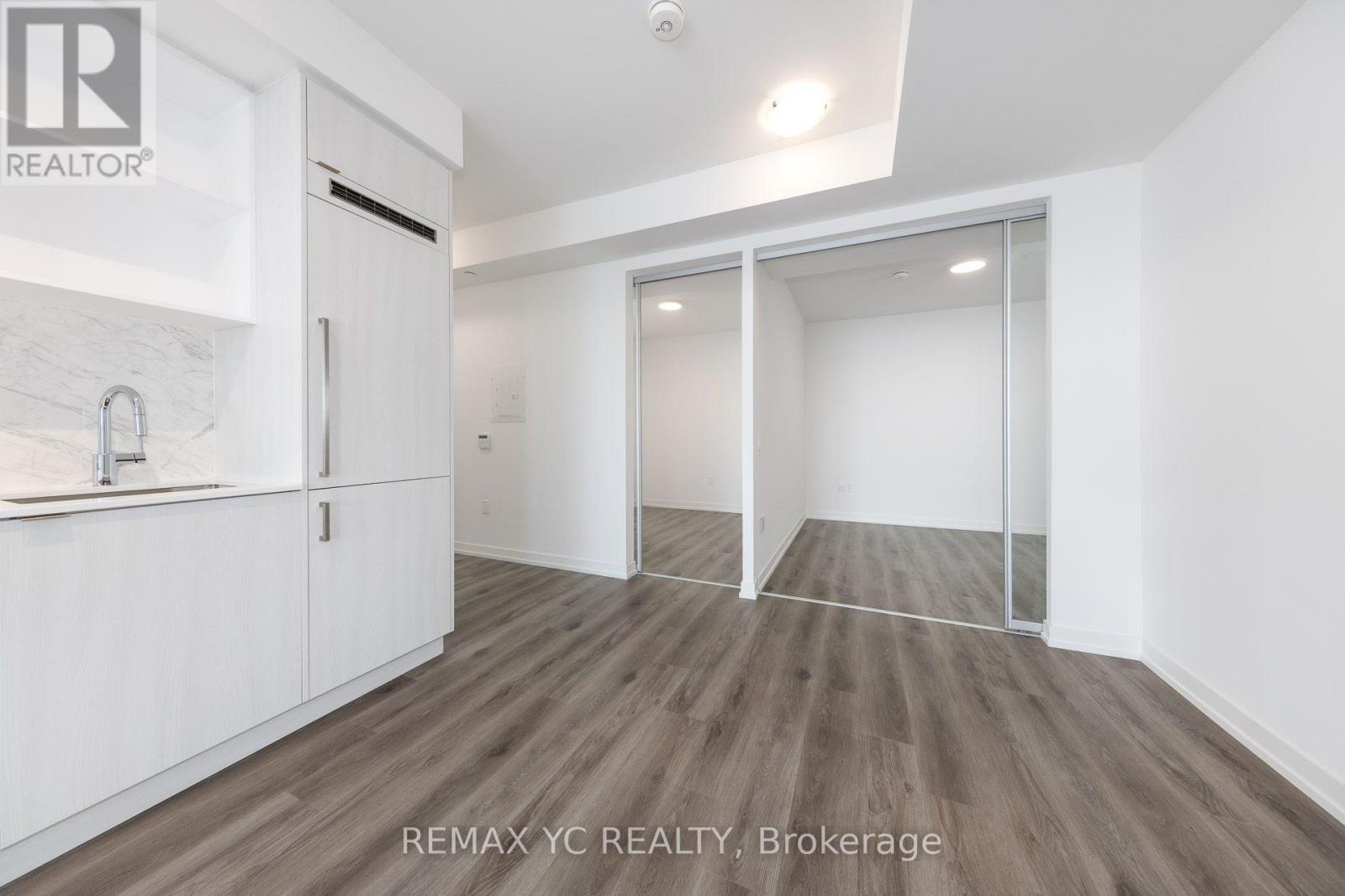 7108 - 138 Downes Street Property Photo 15