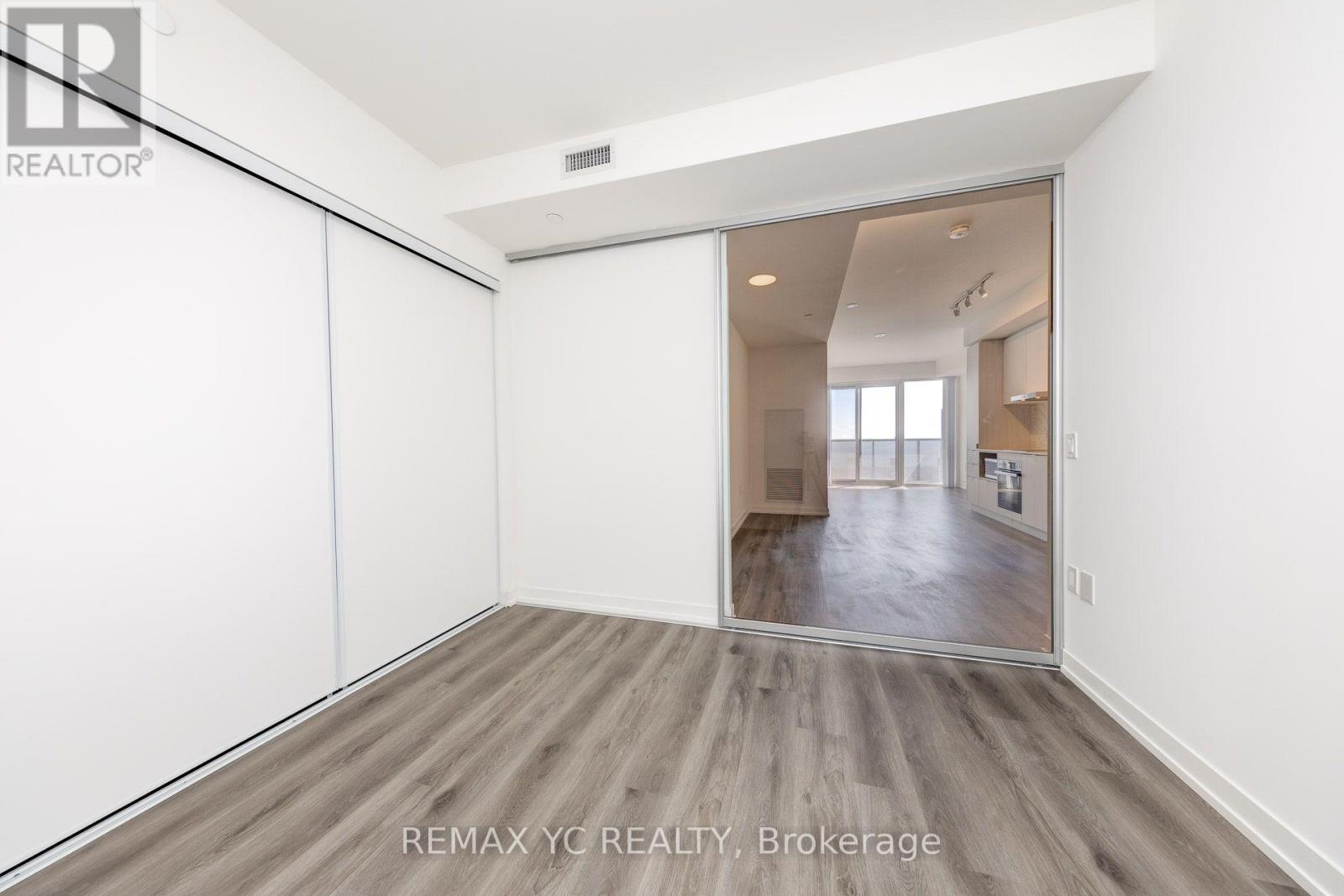 7108 - 138 Downes Street Property Photo 16