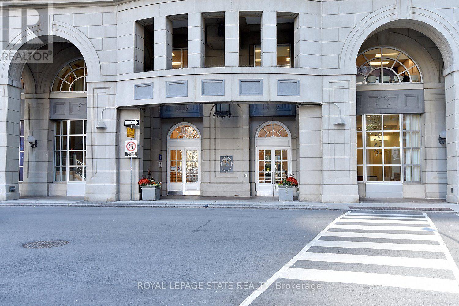 1611 - 25 The Esplanade Property Photo 2