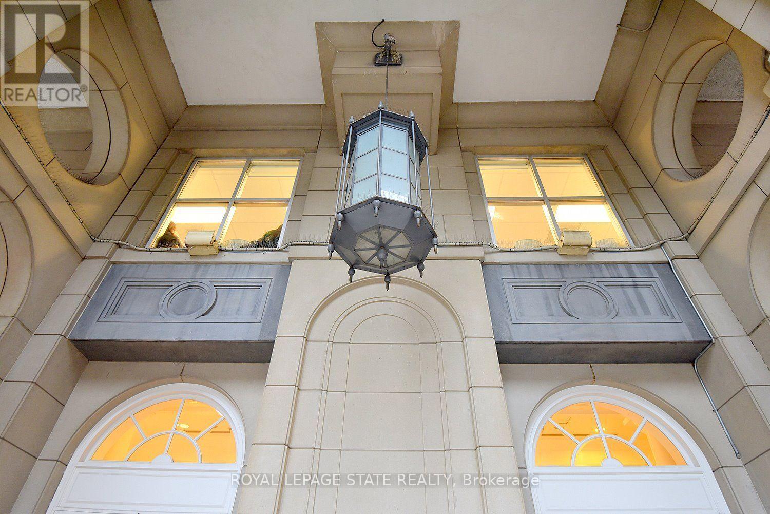 1611 - 25 The Esplanade Property Photo 4