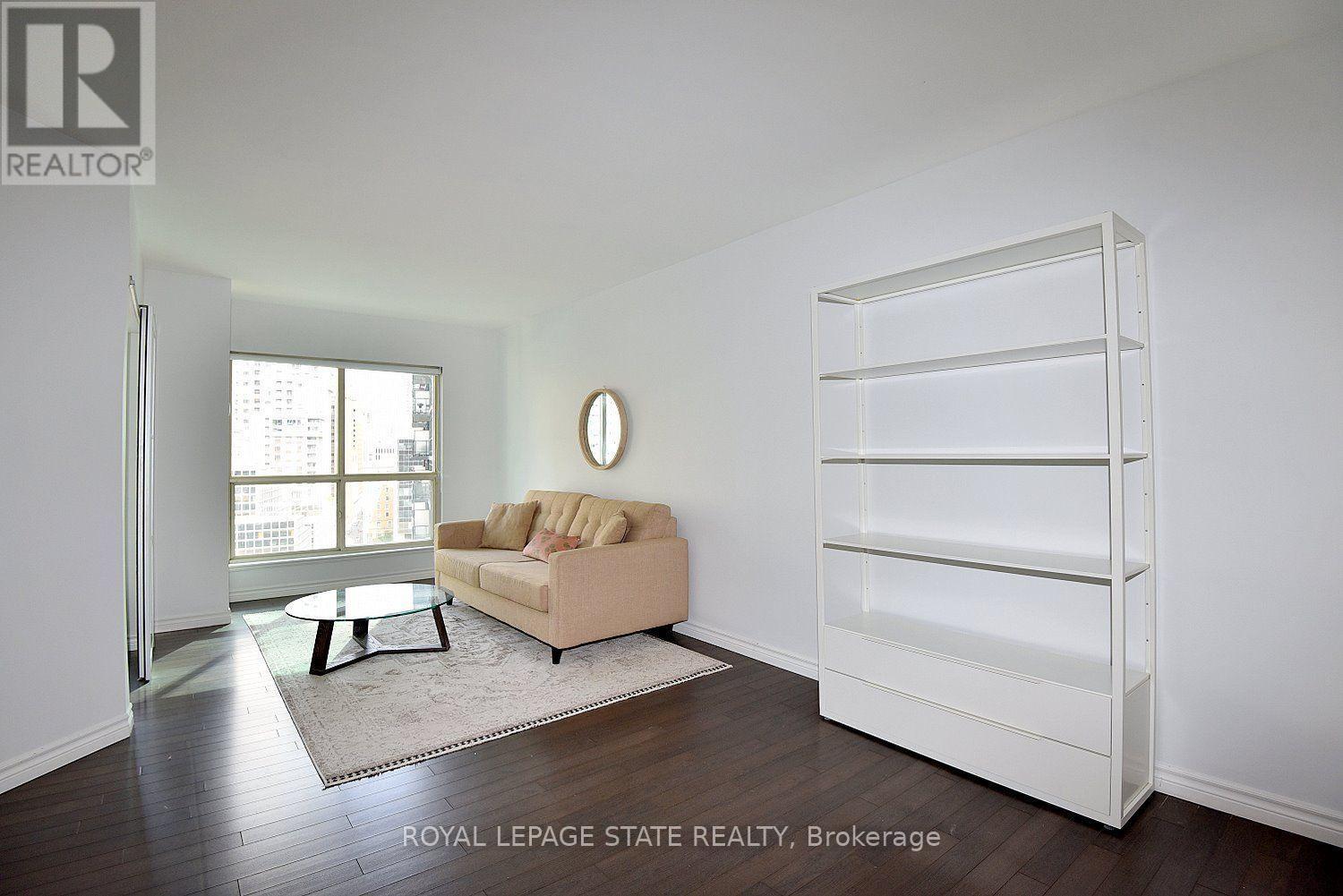 1611 - 25 The Esplanade Property Photo 8