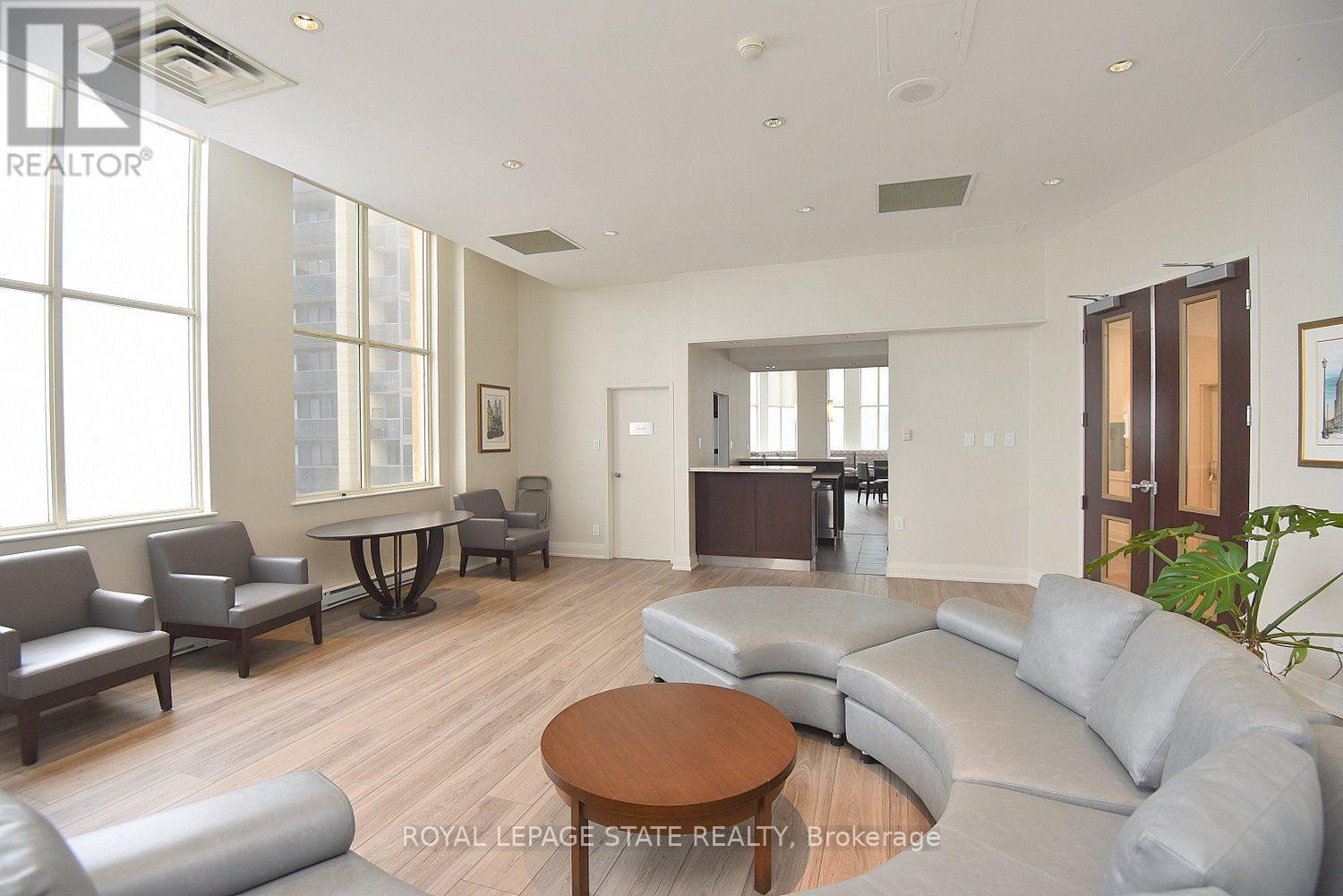 1611 - 25 The Esplanade Property Photo 41
