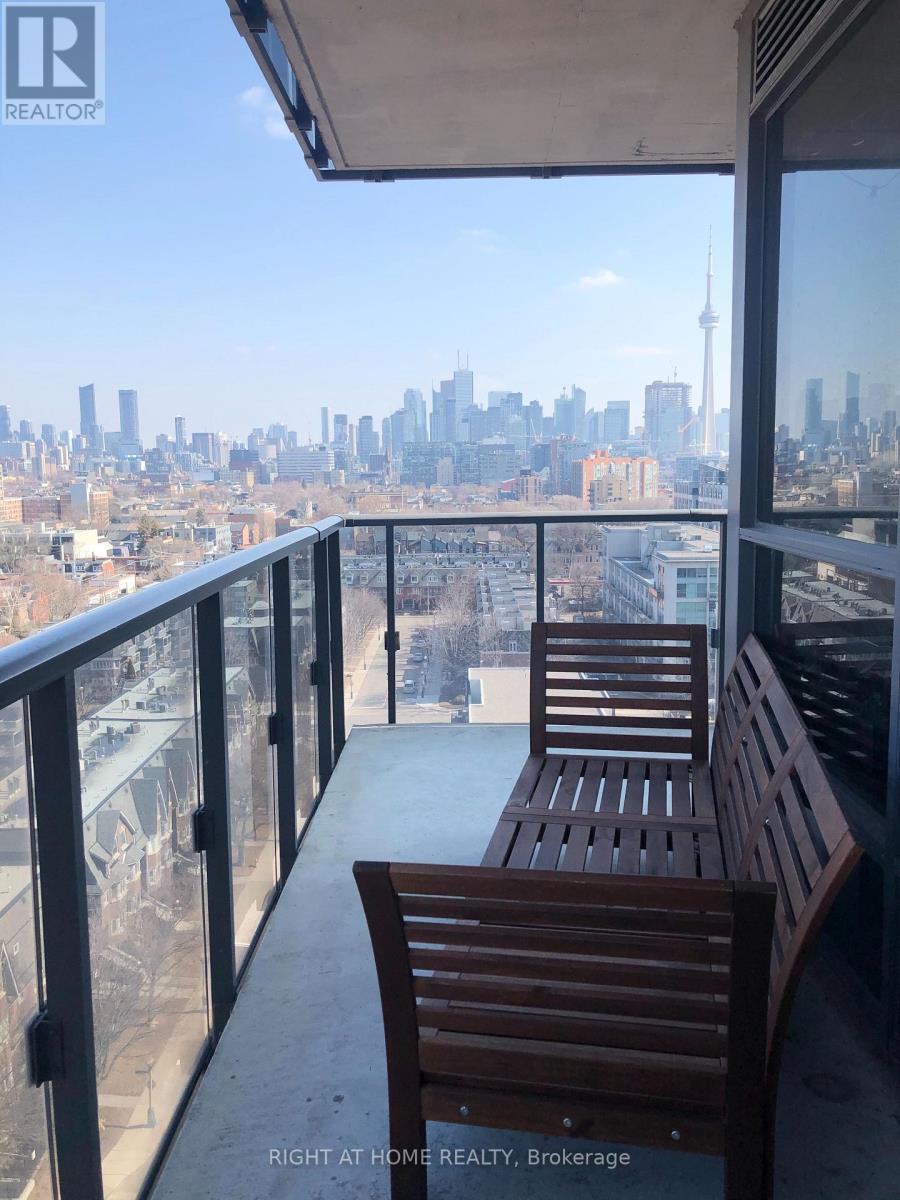 1204 - 1030 King Street W Property Photo 7