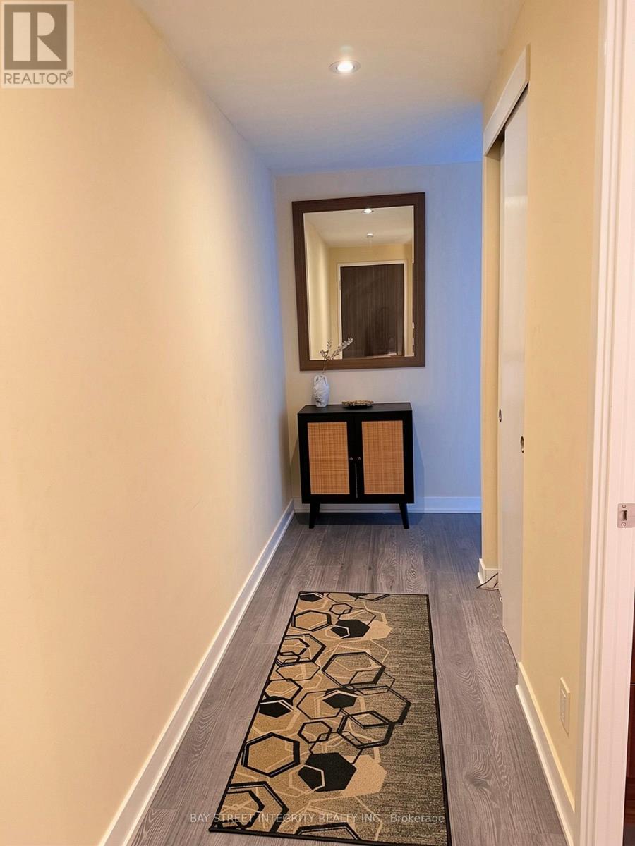 2607 - 185 Roehampton Avenue Property Photo 10