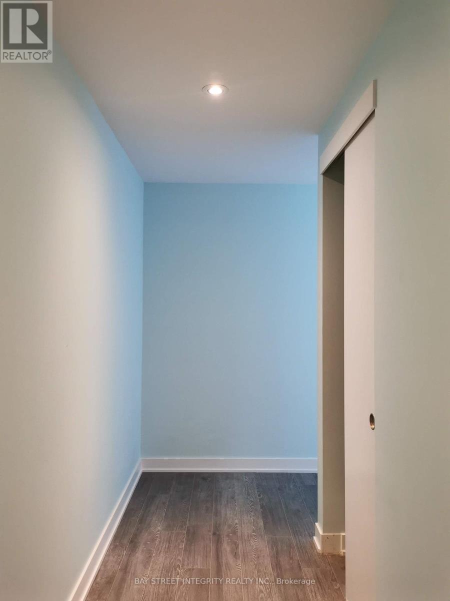 2607 - 185 Roehampton Avenue Property Photo 38
