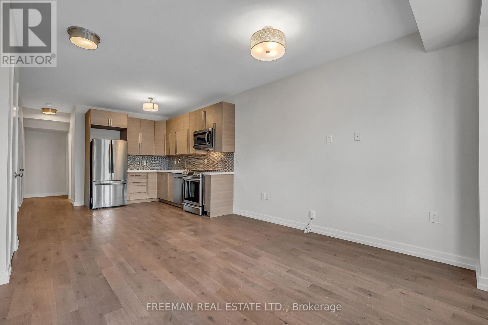 Upper - 12 Arlington Avenue Property Photo 7