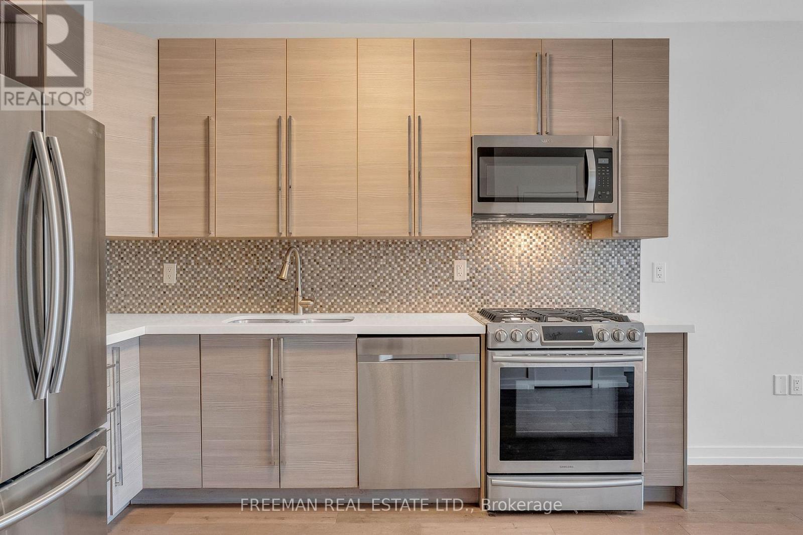 Upper - 12 Arlington Avenue Property Photo 10