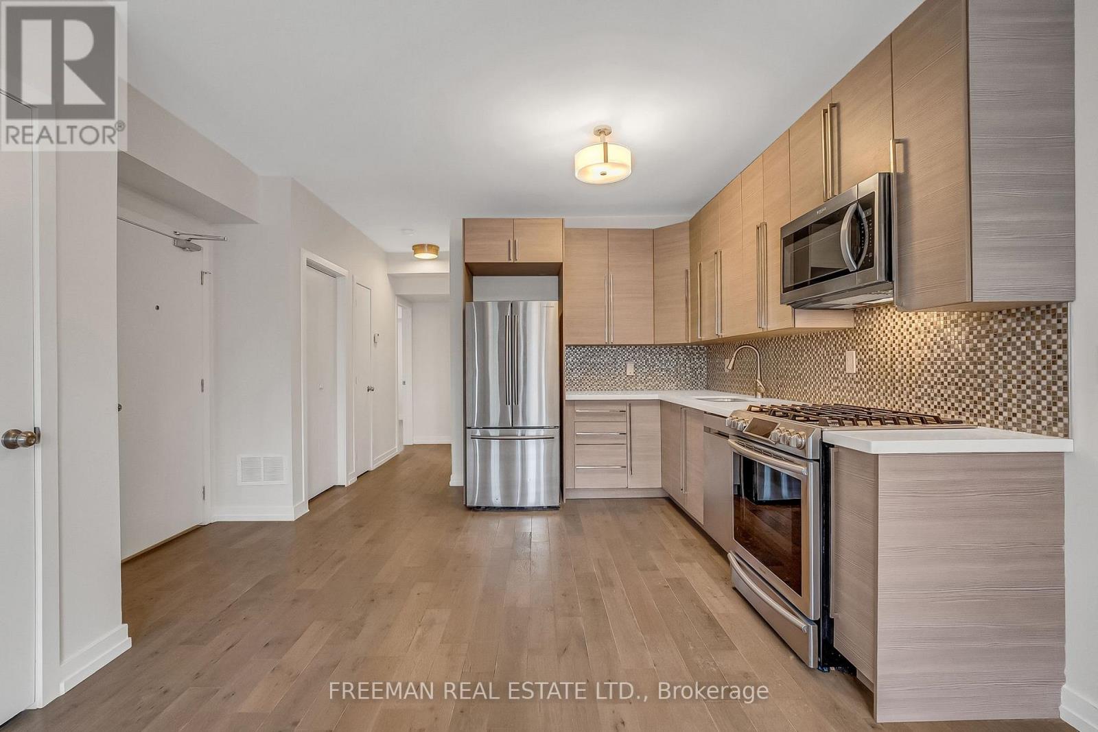 Upper - 12 Arlington Avenue Property Photo 11