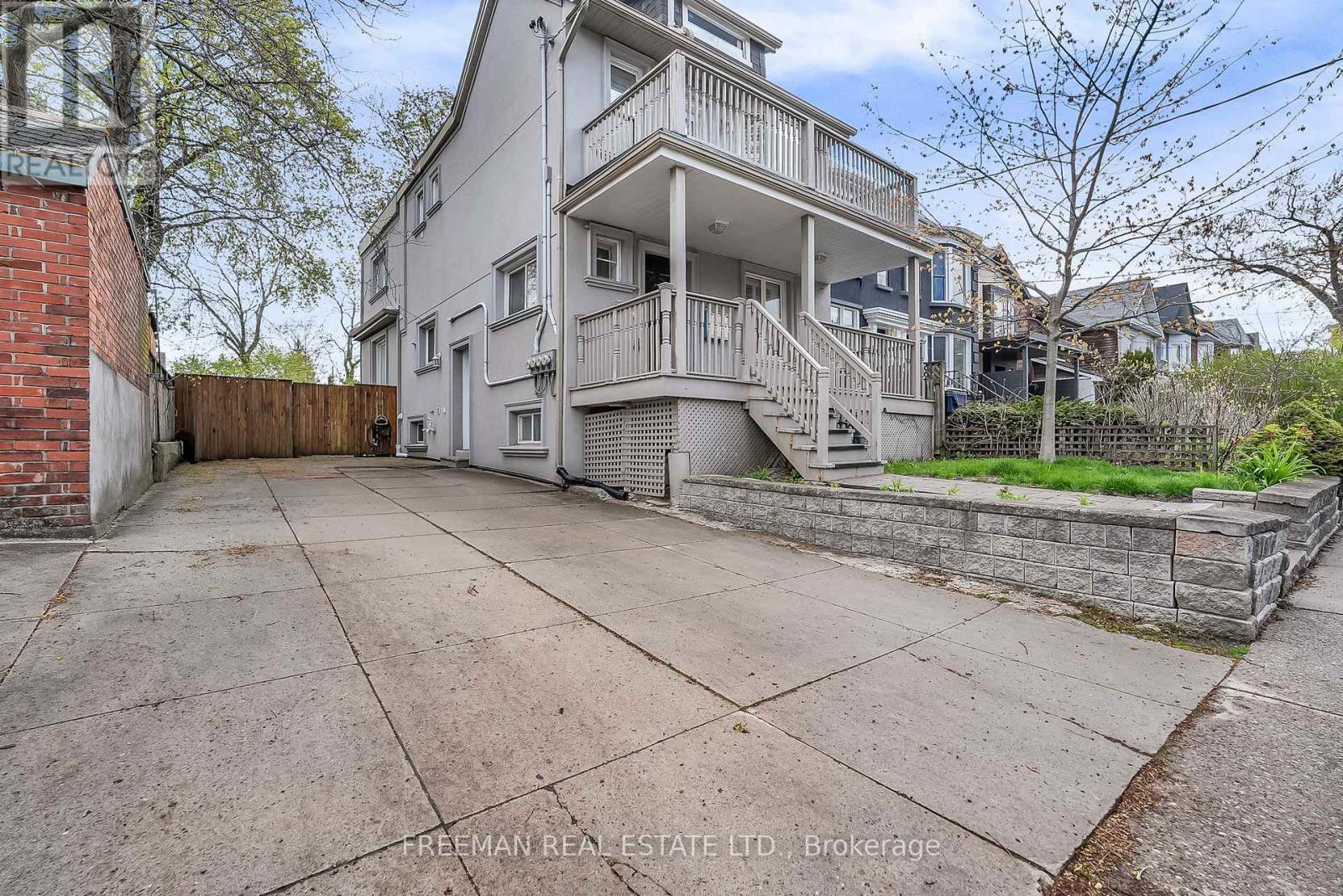 Upper - 12 Arlington Avenue Property Photo 18