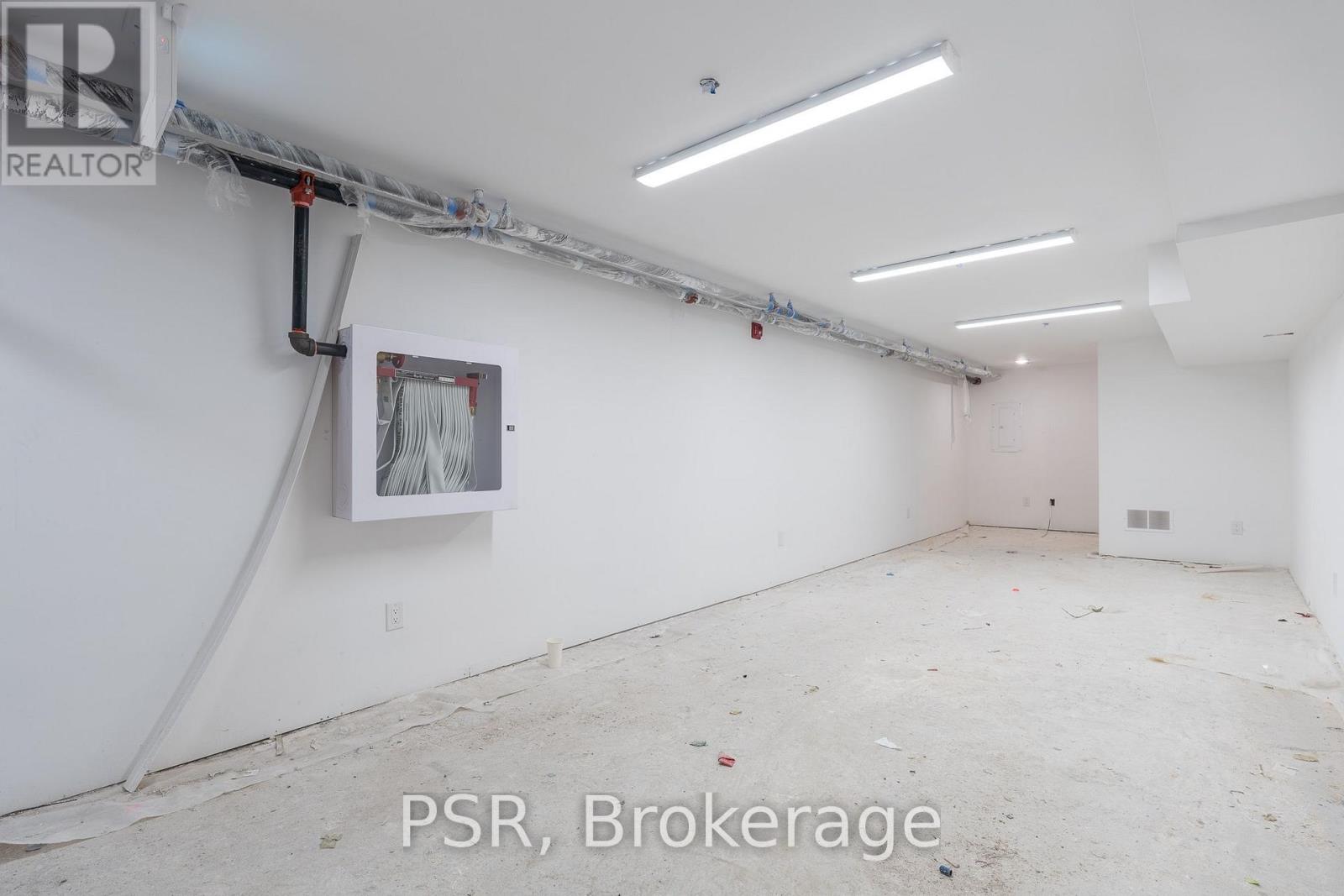 Lower - 1171 Dundas Street Property Photo 6