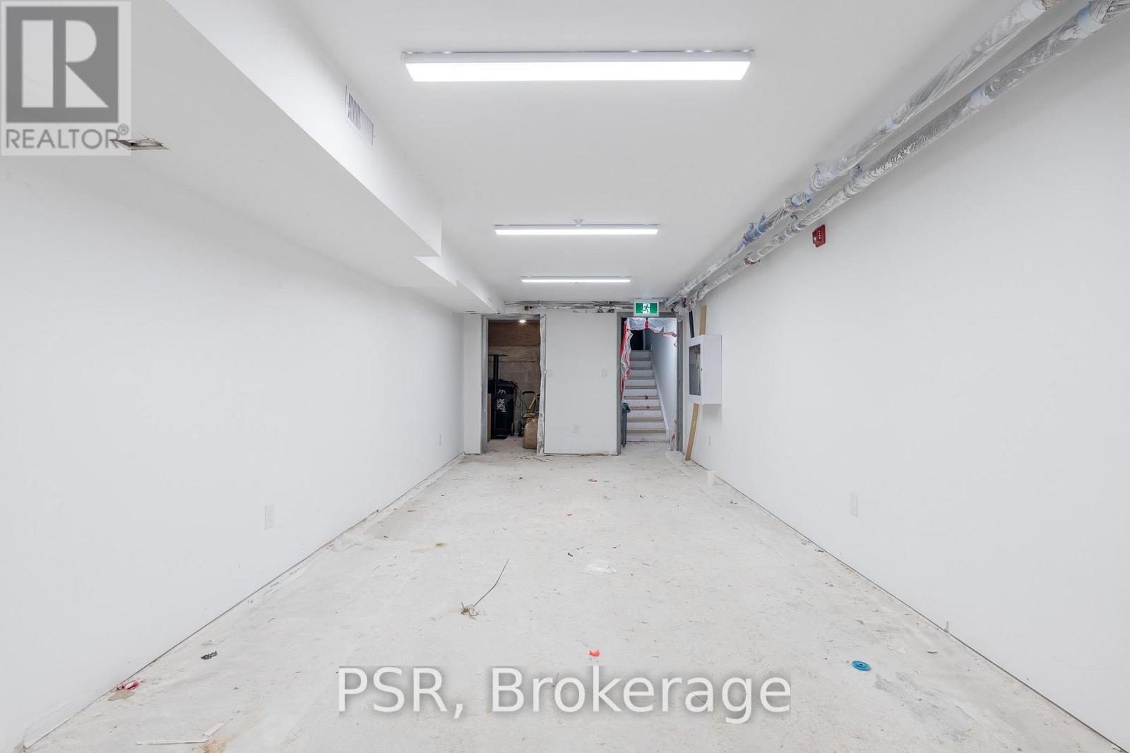 Lower - 1171 Dundas Street Property Photo 7