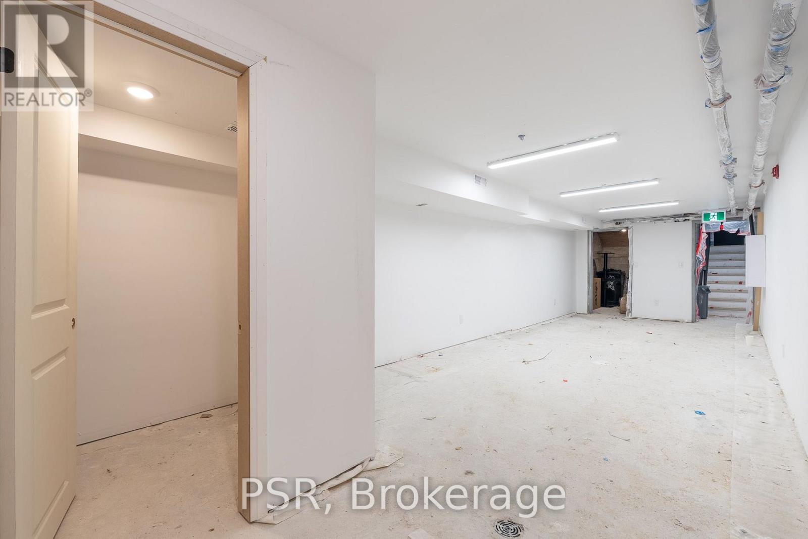 Lower - 1171 Dundas Street Property Photo 9