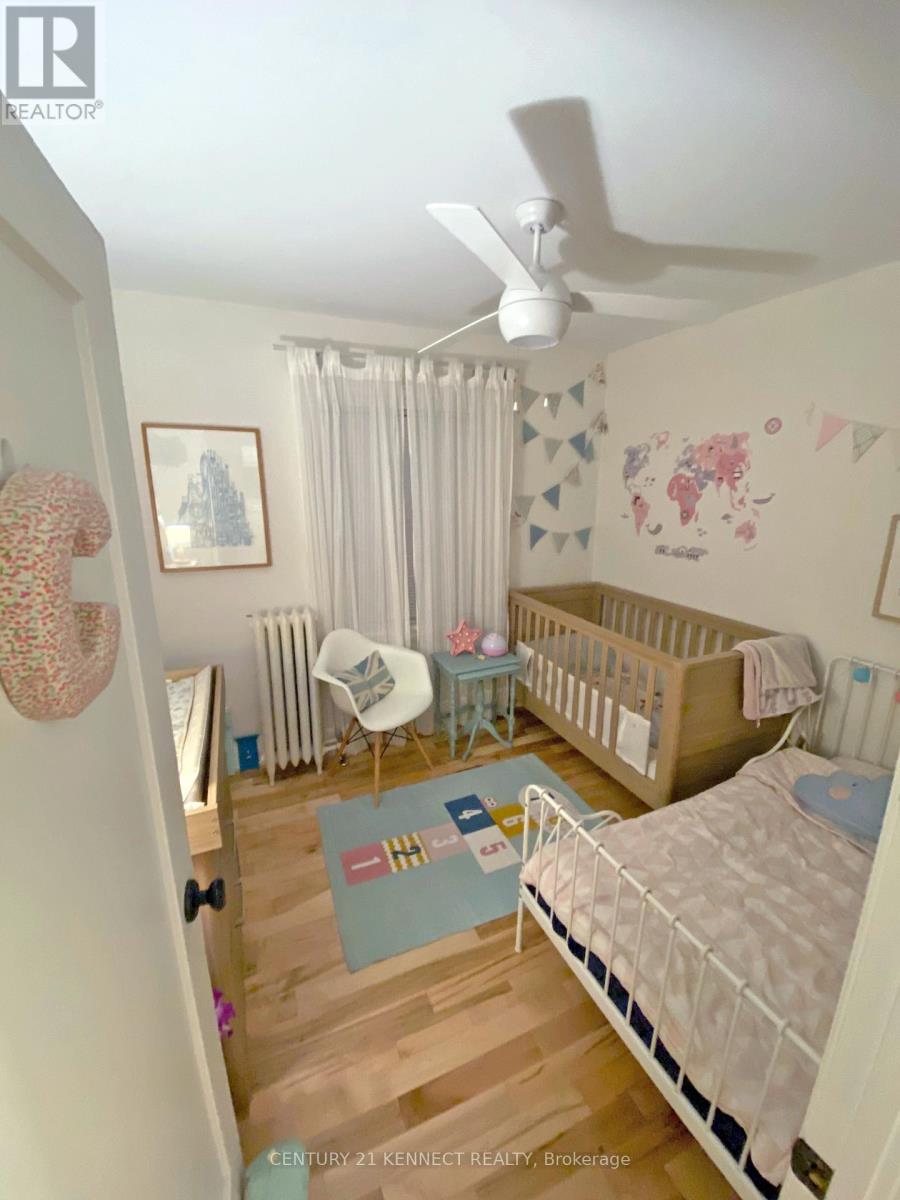 First Floor - 279 St Clair Avenue E Property Photo 11