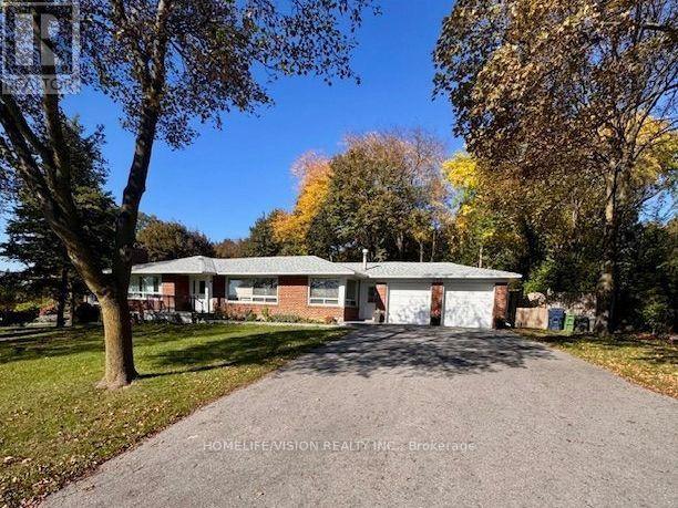 103 Laurentide Drive Property Photo 2
