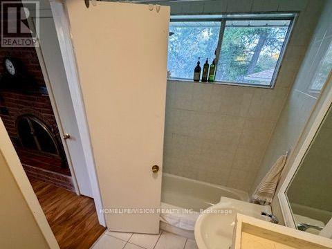 103 Laurentide Drive Property Photo 9