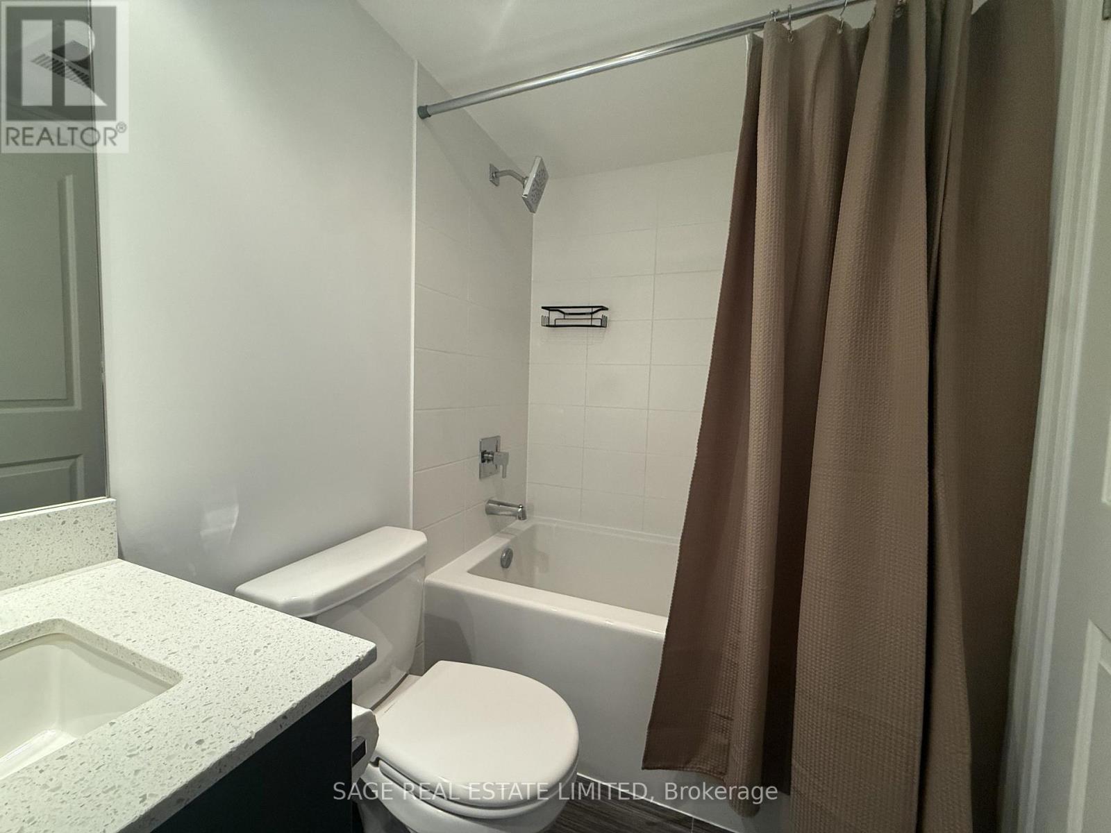 2212 - 400 Adelaide Street E Property Photo 21