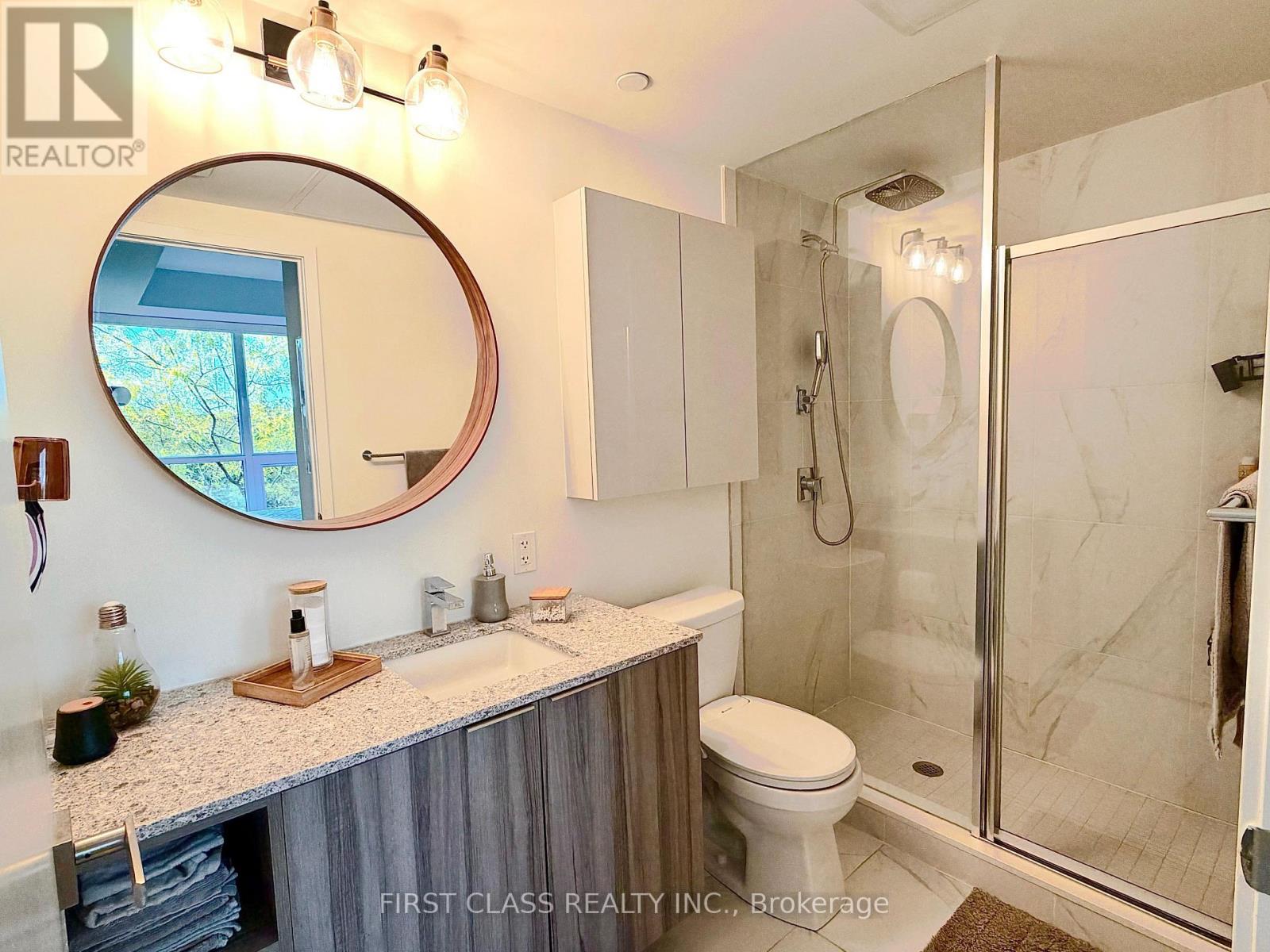 226 - 31 Tippett Road Property Photo 14