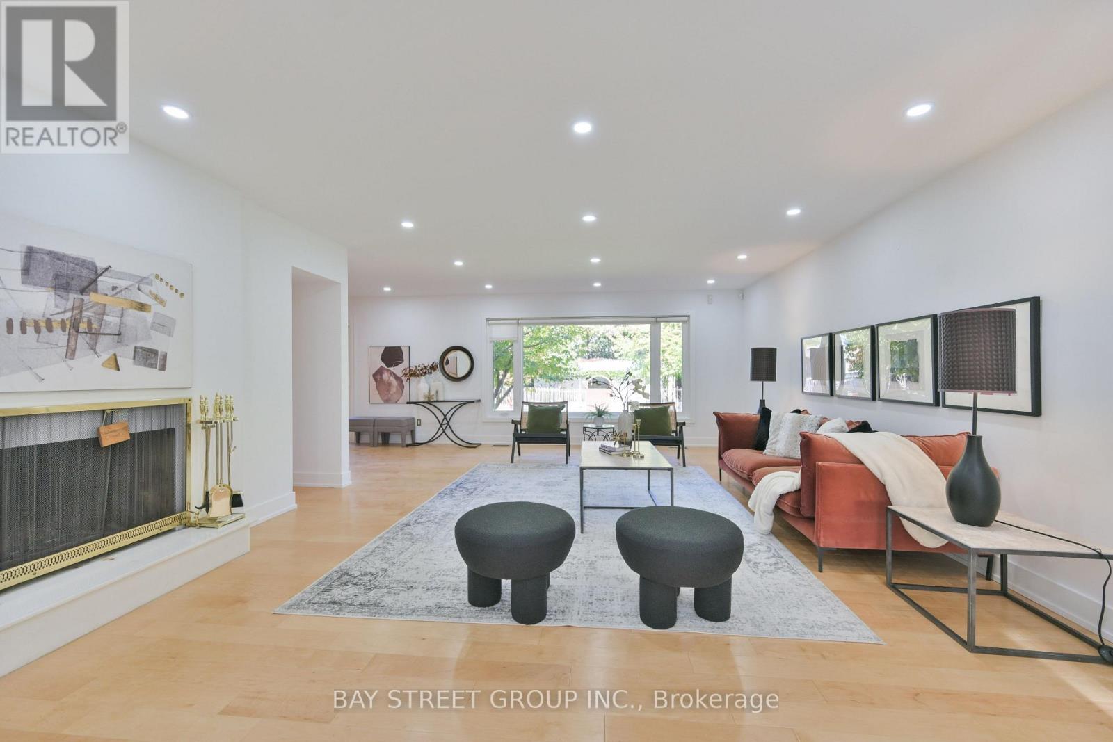 50 Owen Boulevard Property Photo 3