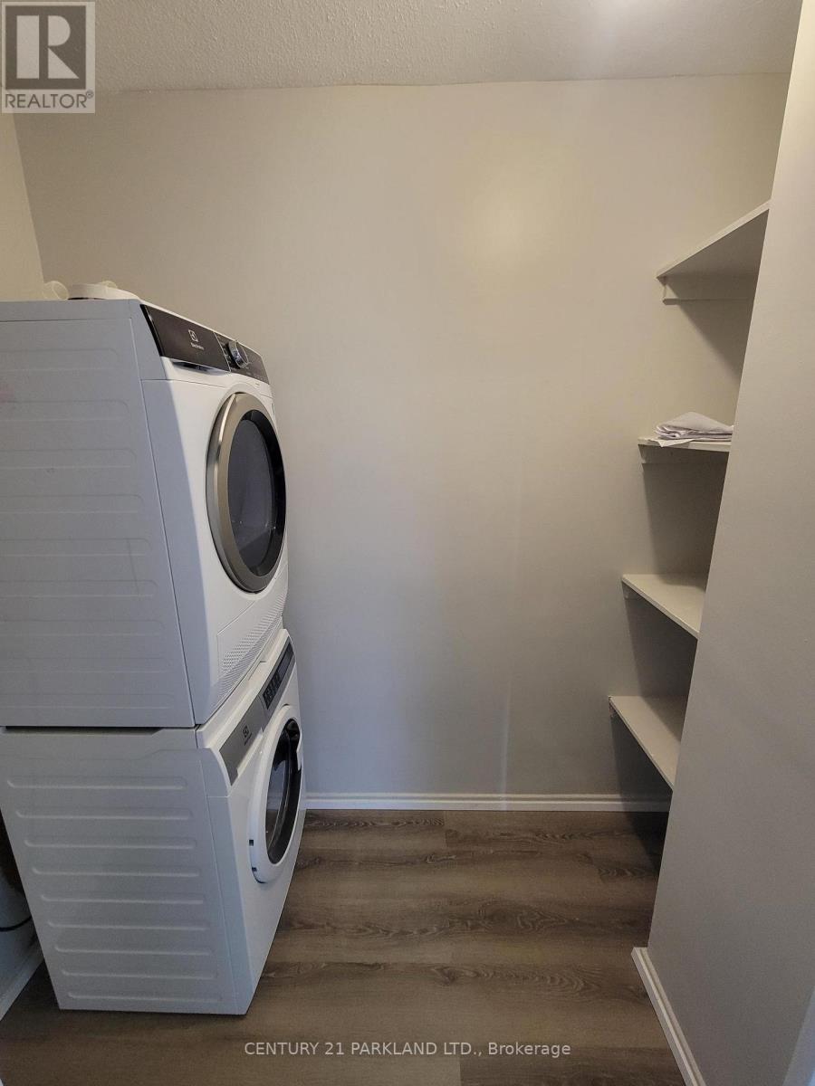 #517 - 10 Edgecliffe Golfway Property Photo 8