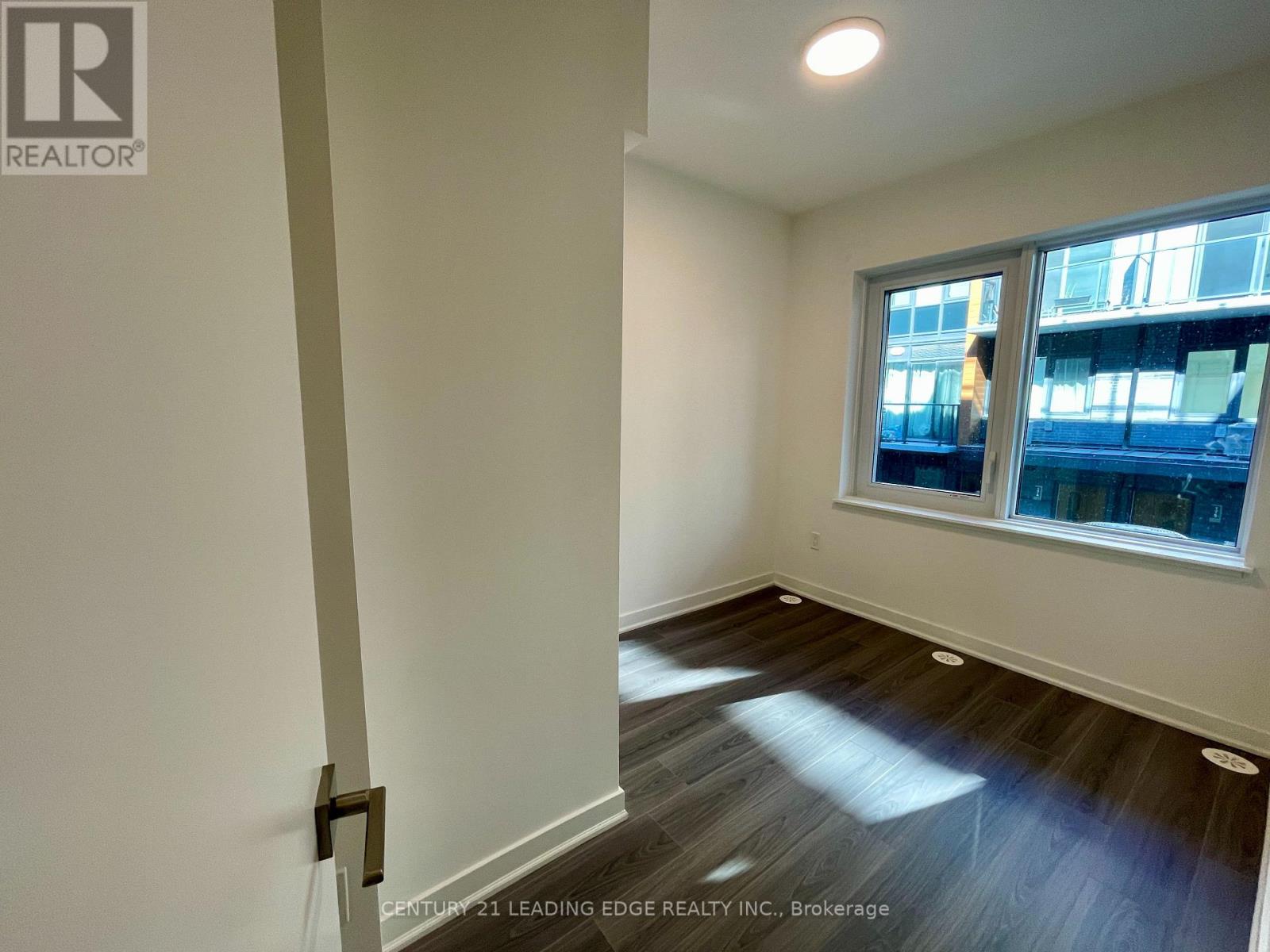 117 - 69 Curlew Drive Property Photo 14