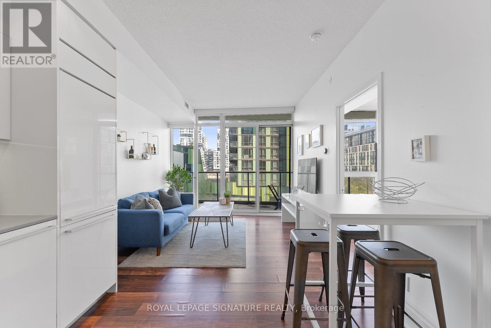 315 - 90 QUEENS WHARF ROAD Property Photo 1