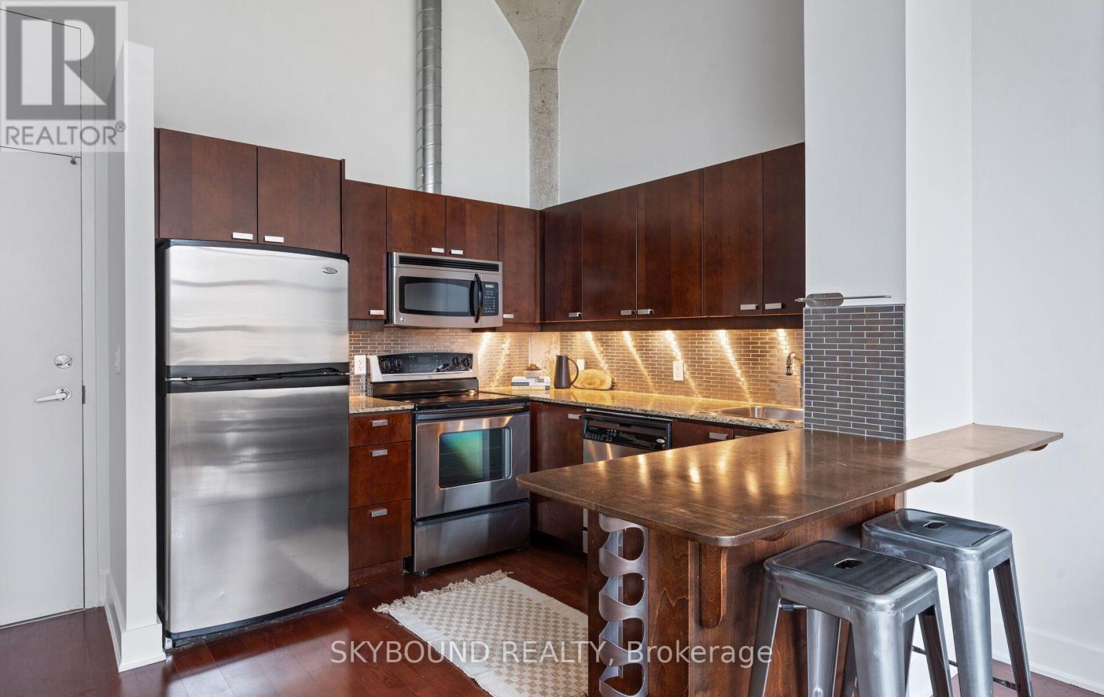 524 - 637 Lake Shore Boulevard W Property Photo 6