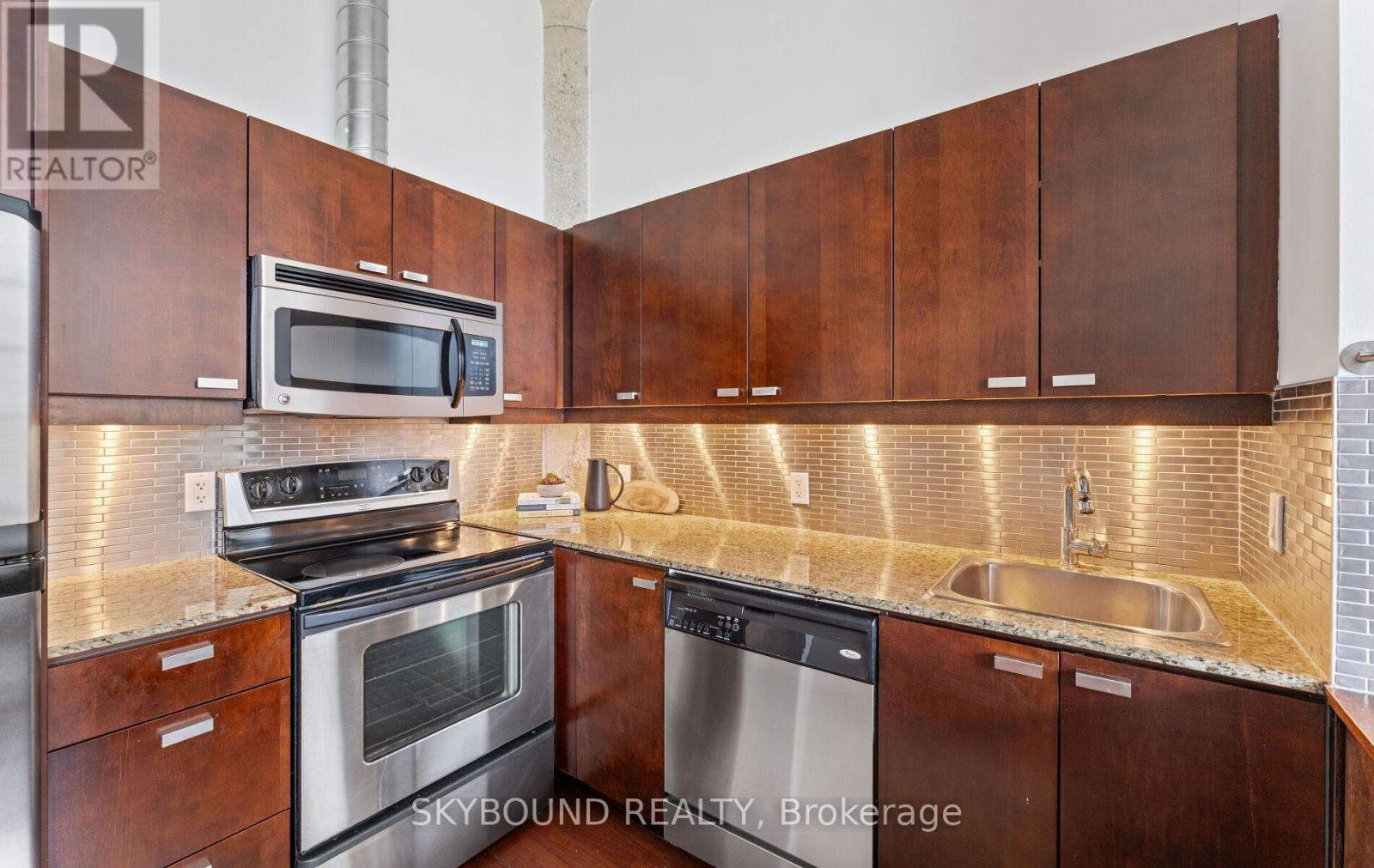 524 - 637 Lake Shore Boulevard W Property Photo 7