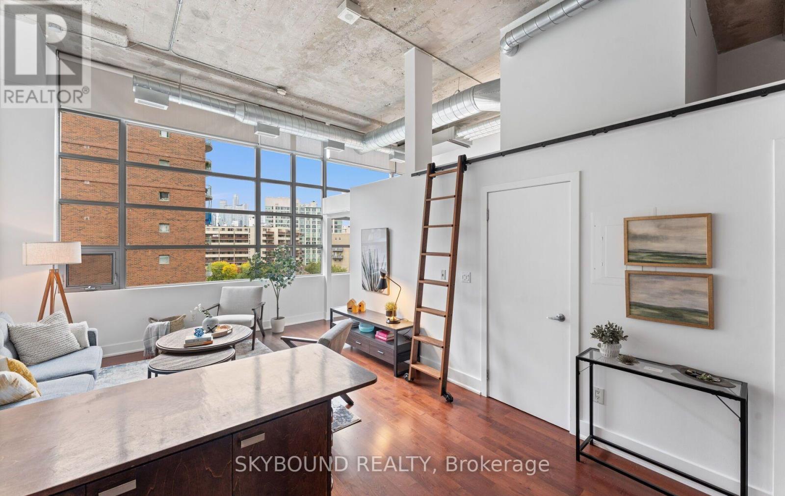 524 - 637 Lake Shore Boulevard W Property Photo 9