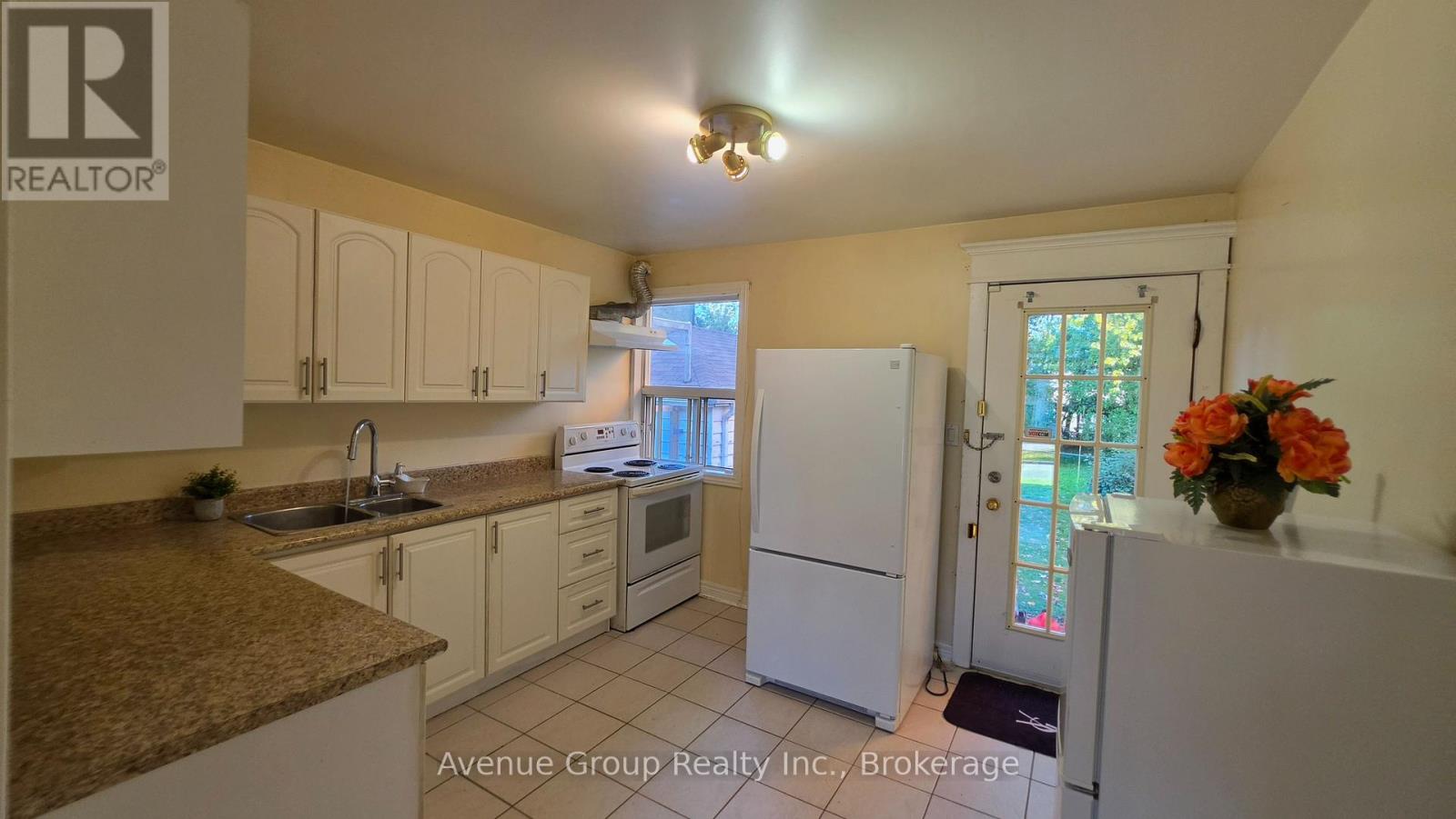 Main - 82 Caines Avenue Property Photo 15