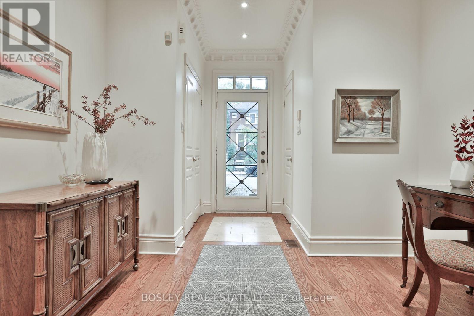 128 Hillsdale Avenue E Property Photo 2